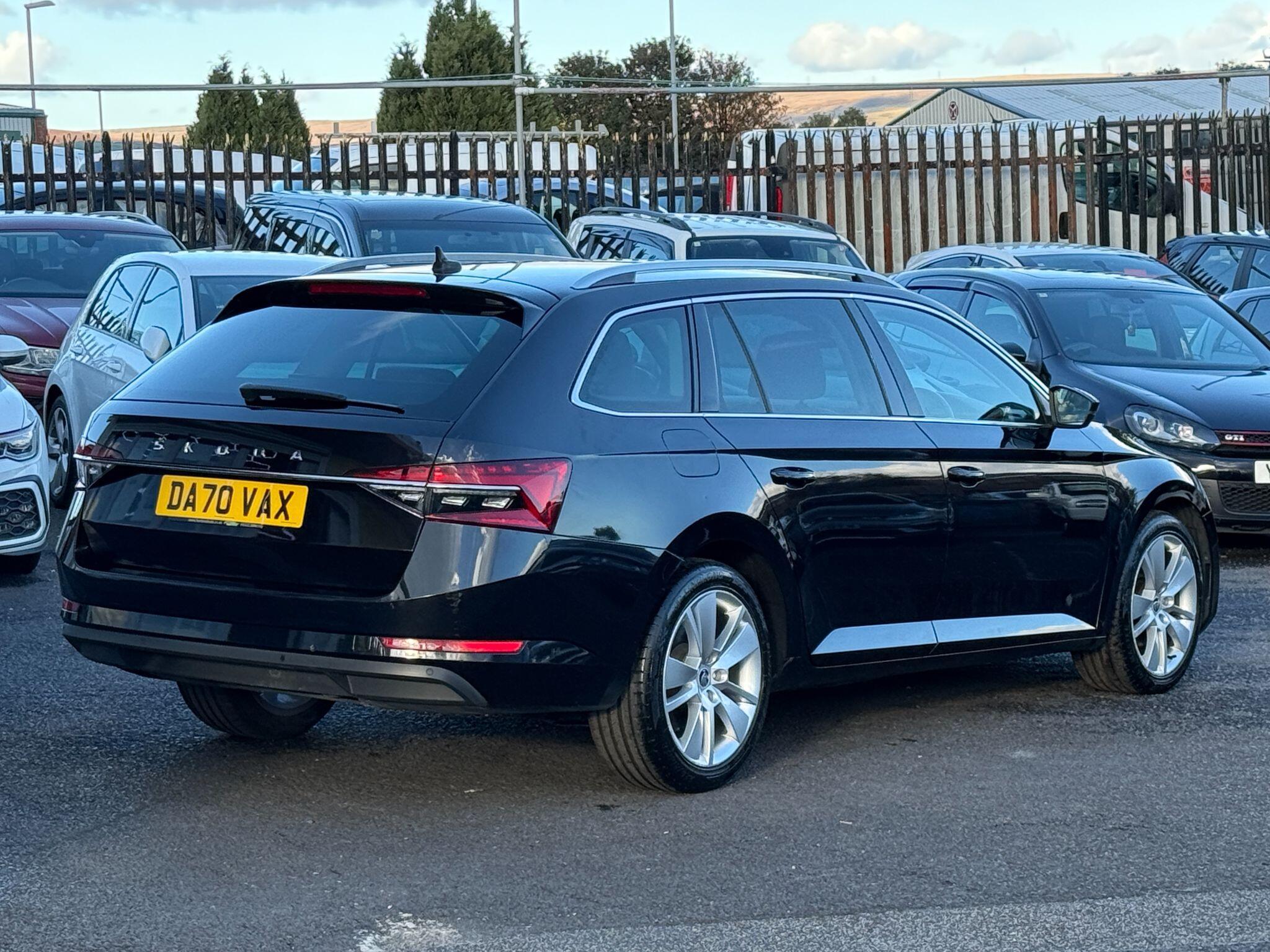 Skoda Superb - Image 19