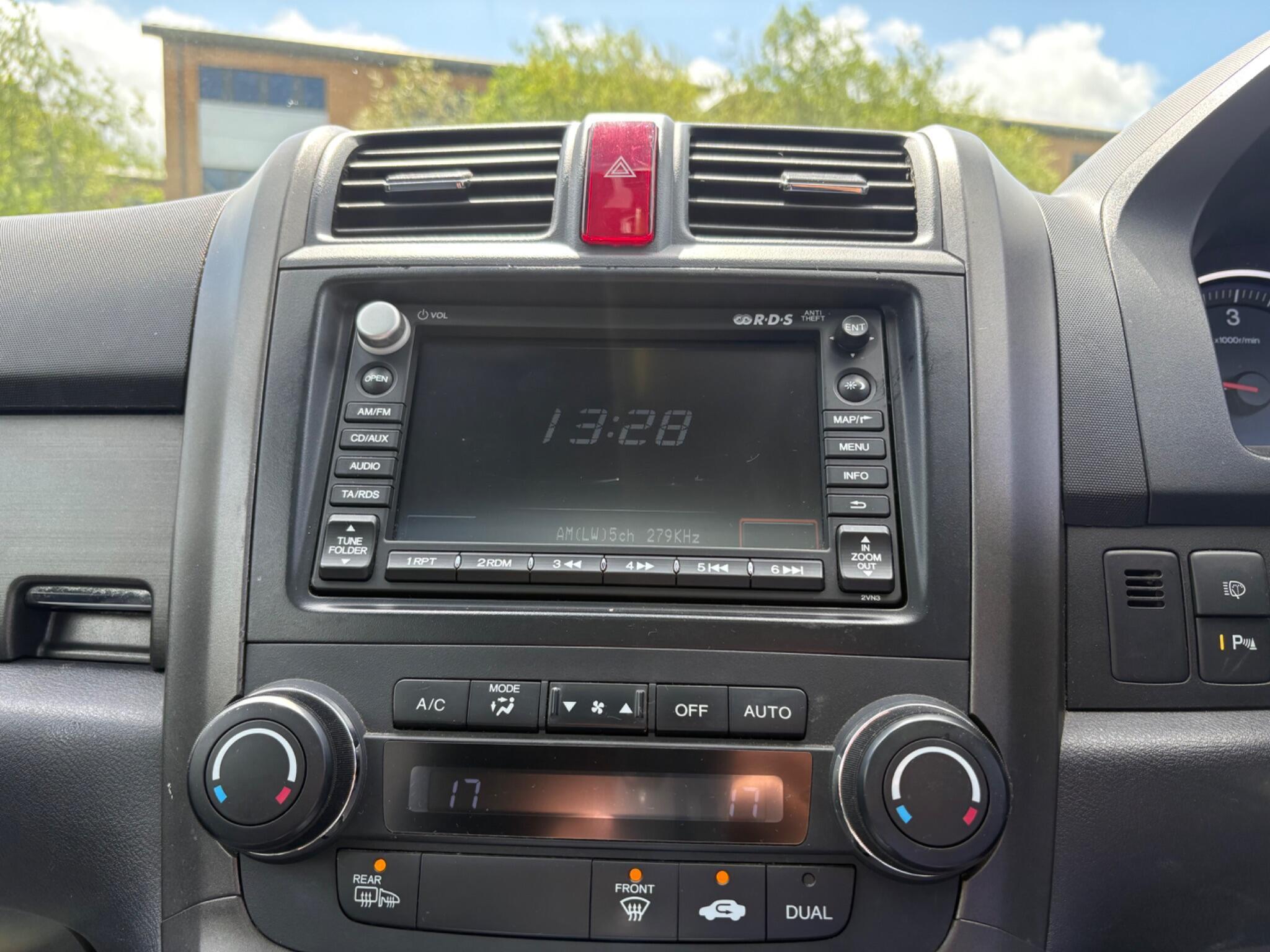 Honda CR-V - Image 37