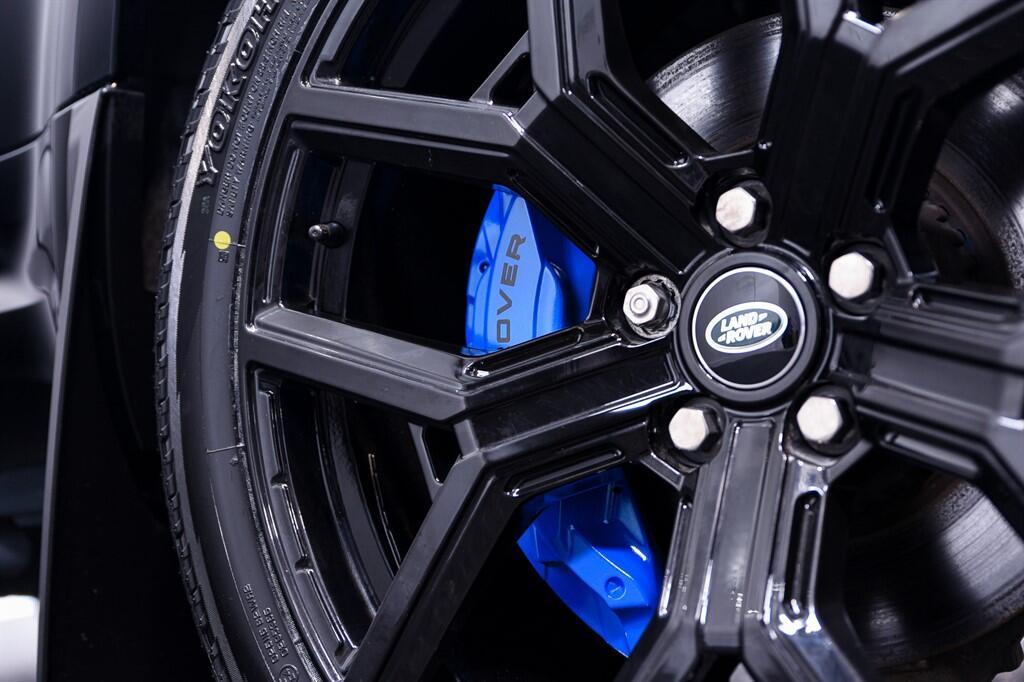 Land Rover Defender 90 - Image 10