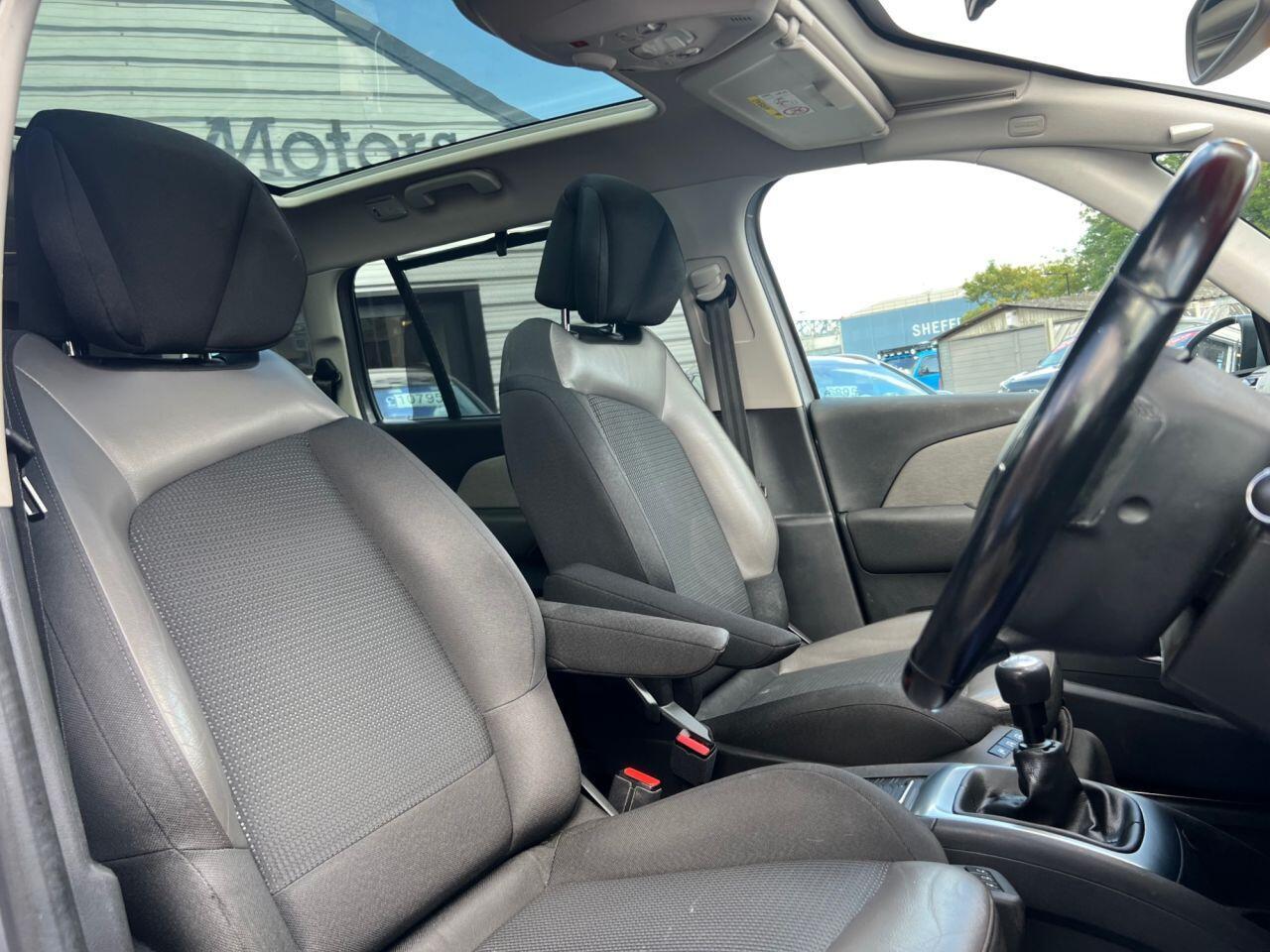 Citroen Grand C4 Picasso - Image 16