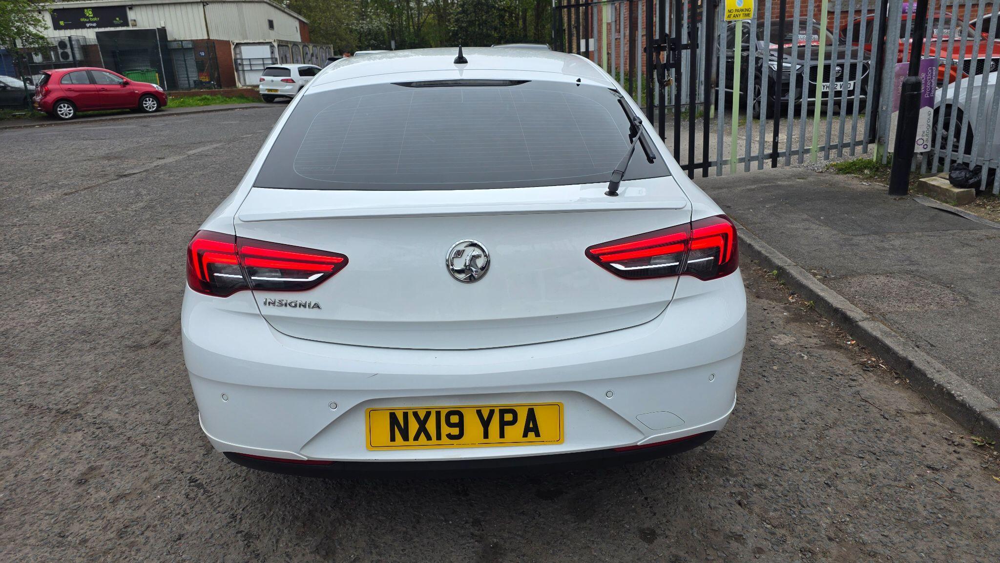 Vauxhall Insignia - Image 12