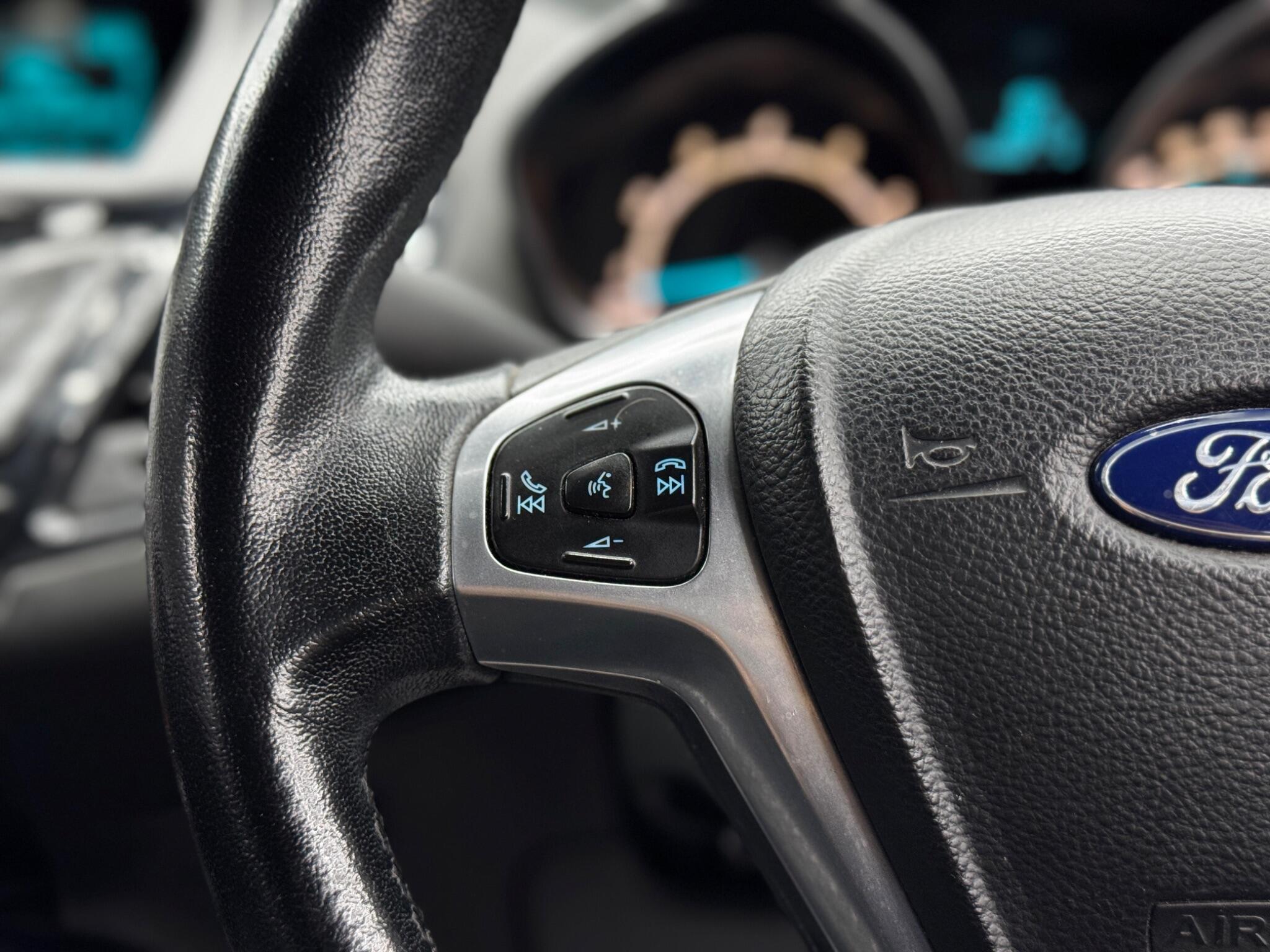 Ford Fiesta - Image 19