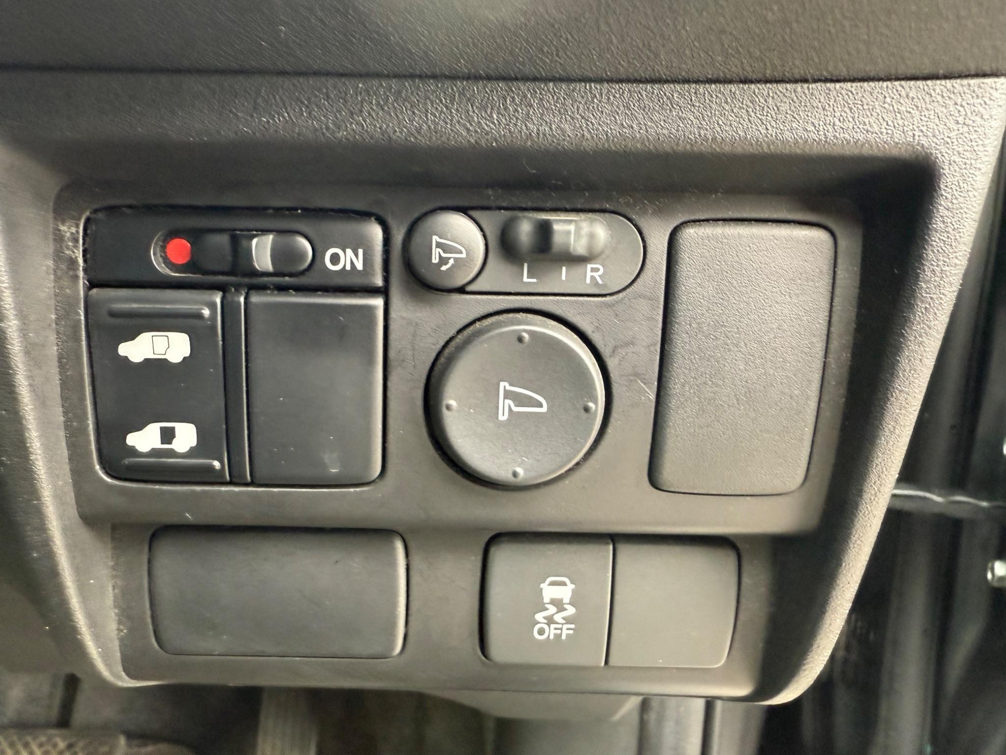 Honda Freed - Image 24