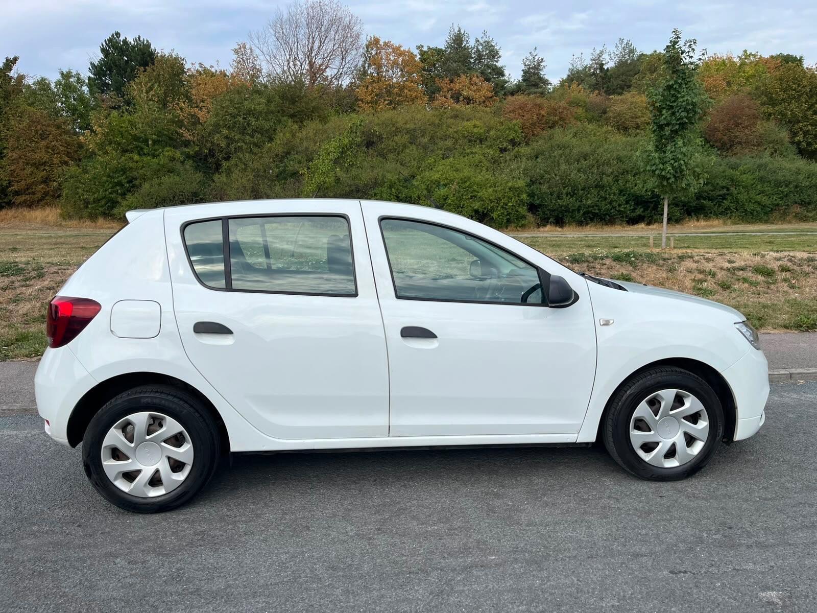 Dacia Sandero - Image 2