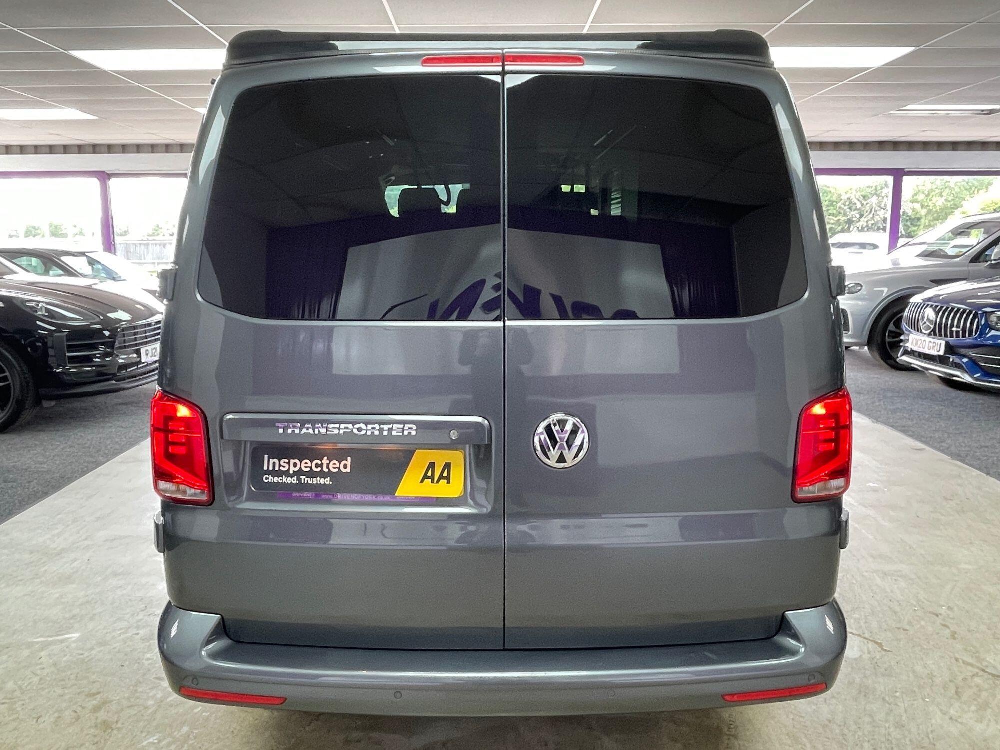 Volkswagen TRANSPORTER CAMPERVAN - Image 11
