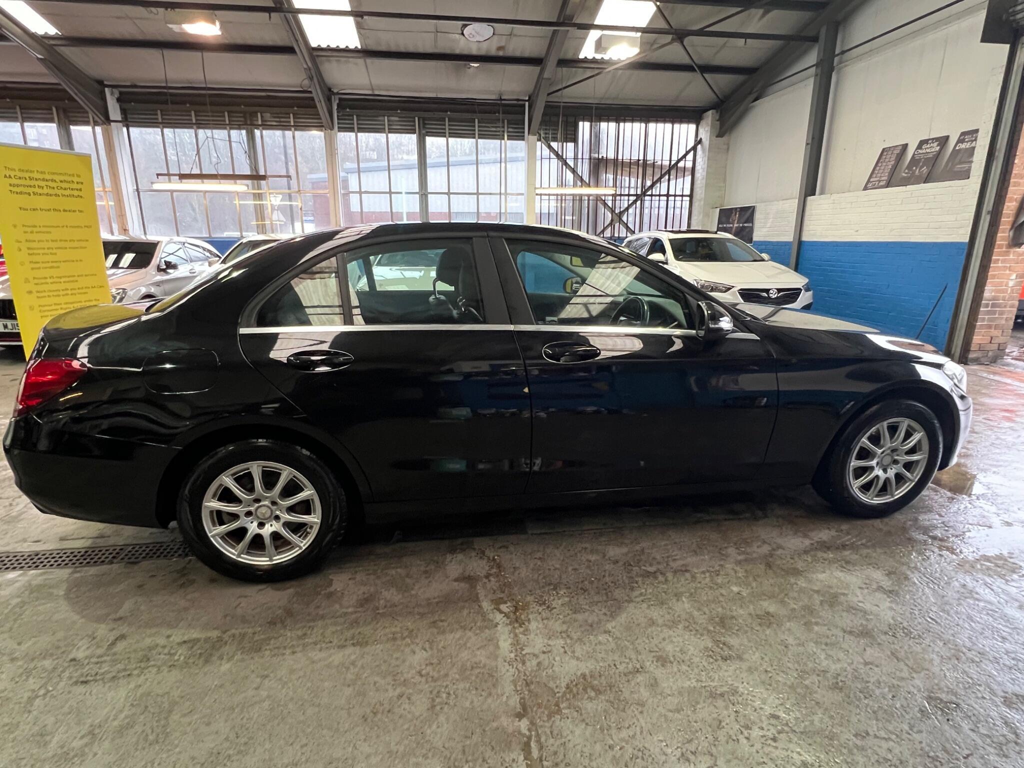 Mercedes C Class - Image 13