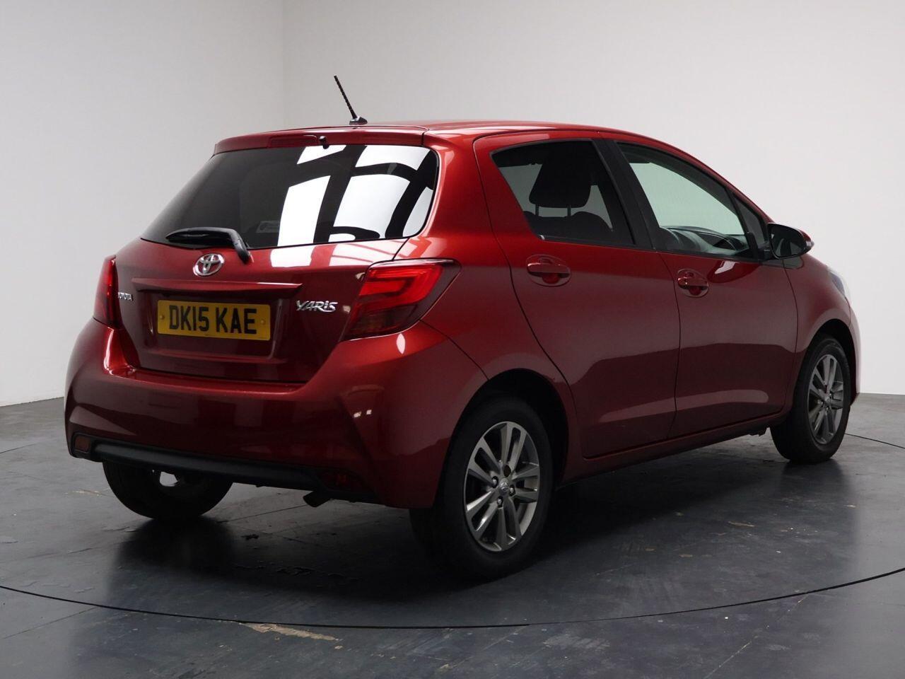 Toyota Yaris - Image 12