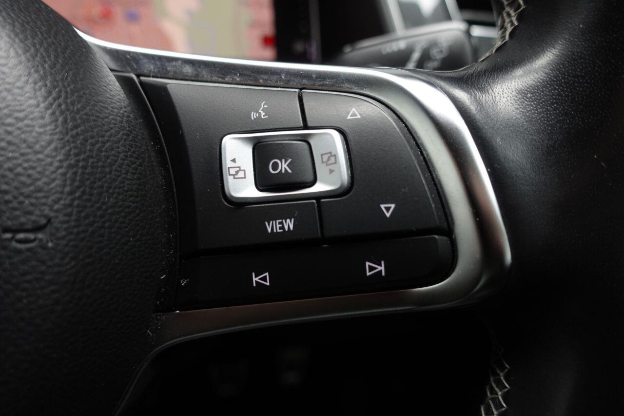 Volkswagen Tiguan - Image 30