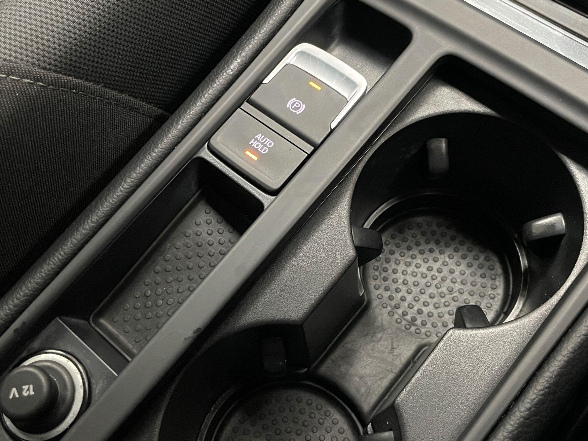 Volkswagen Golf - Image 47