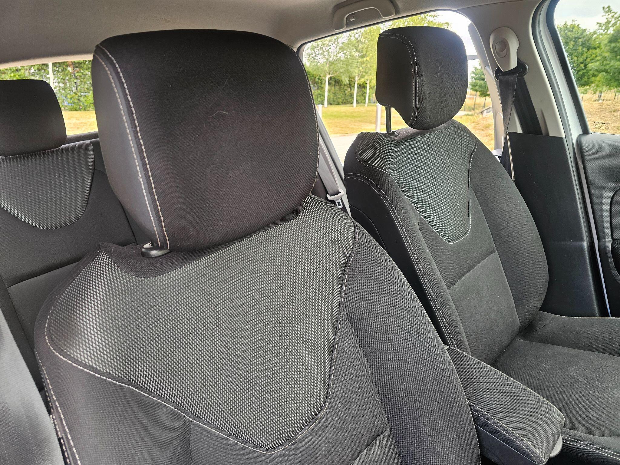 Renault Clio - Image 20