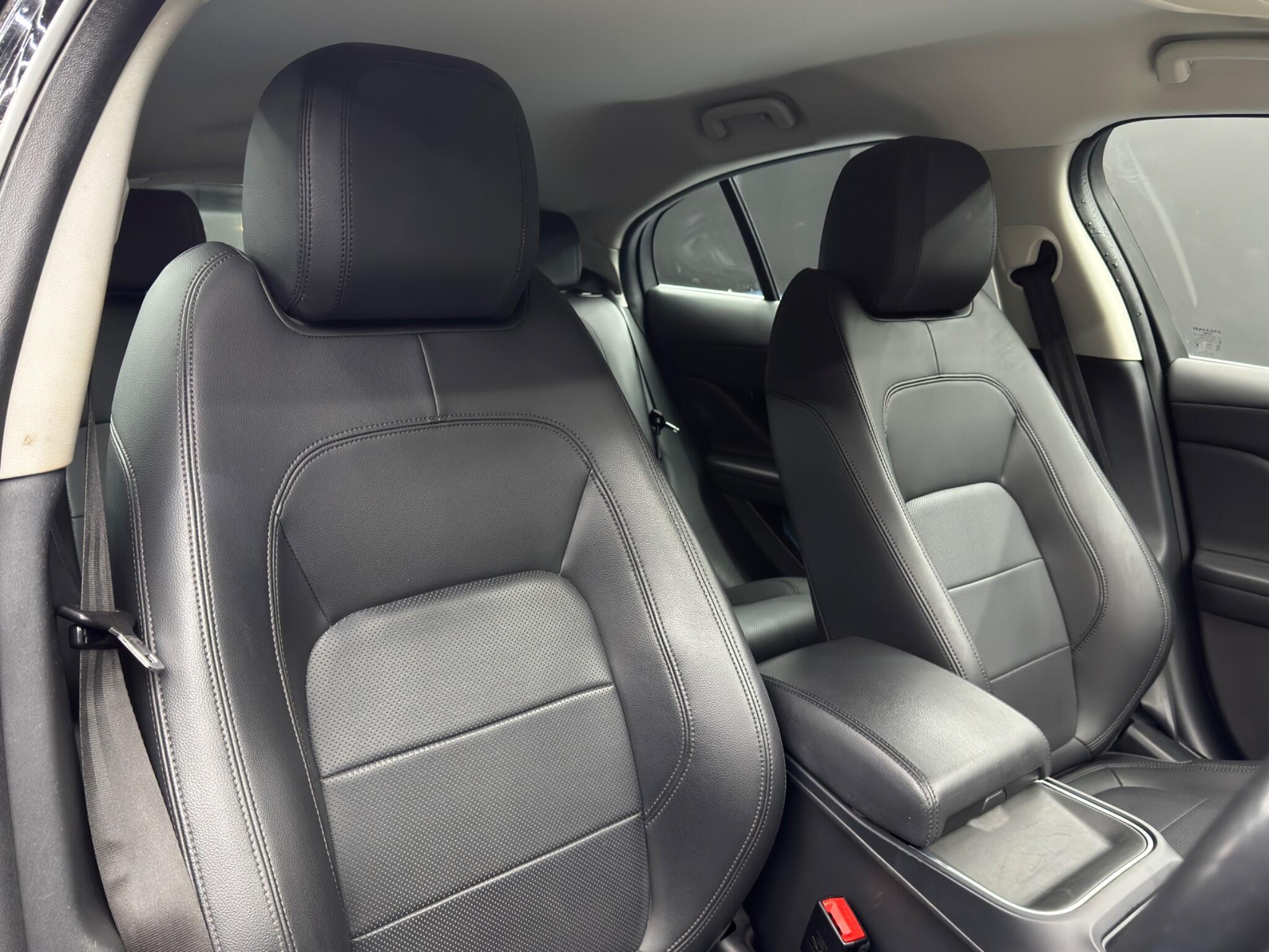 Jaguar I-Pace - Image 14