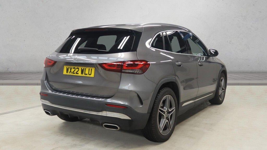 Mercedes-benz GLA - Image 4