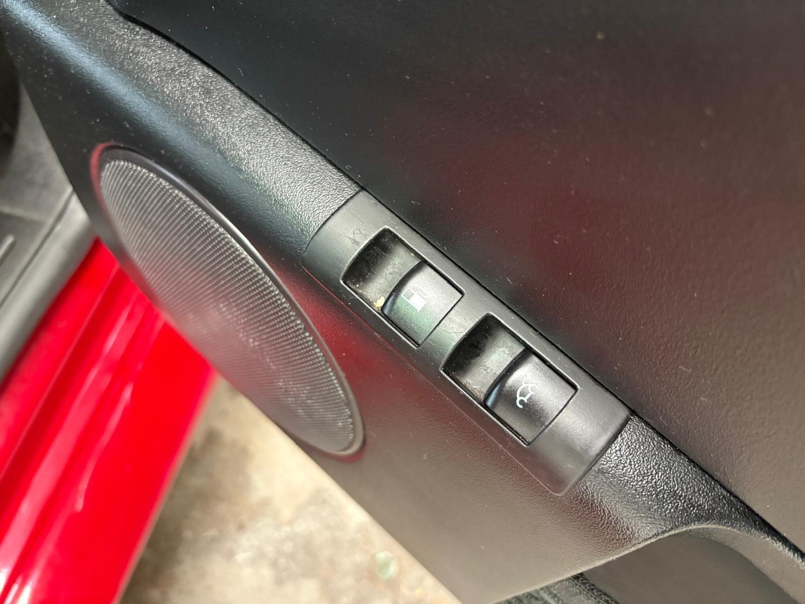 Volkswagen Beetle - Image 17