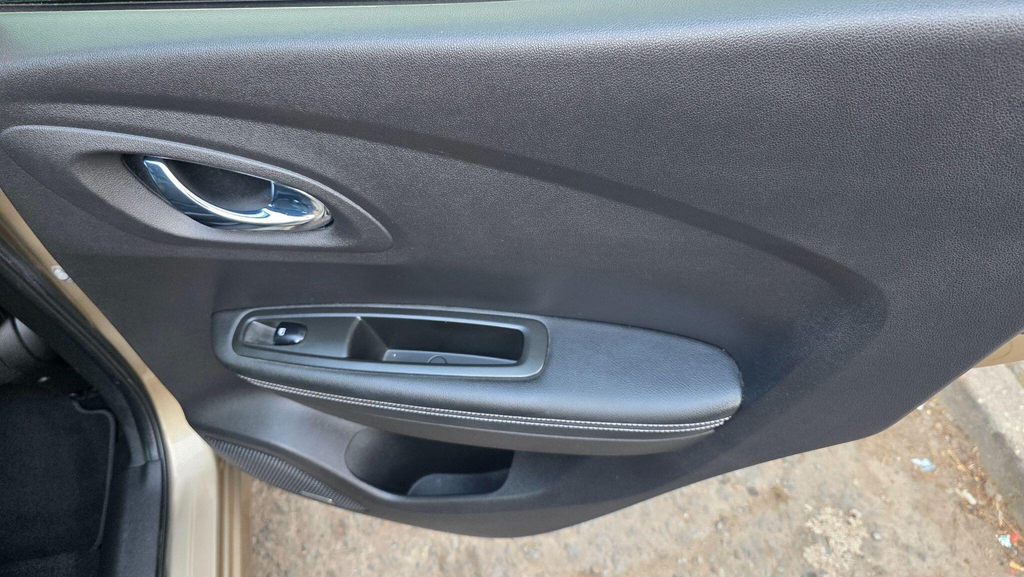 Renault Kadjar - Image 31