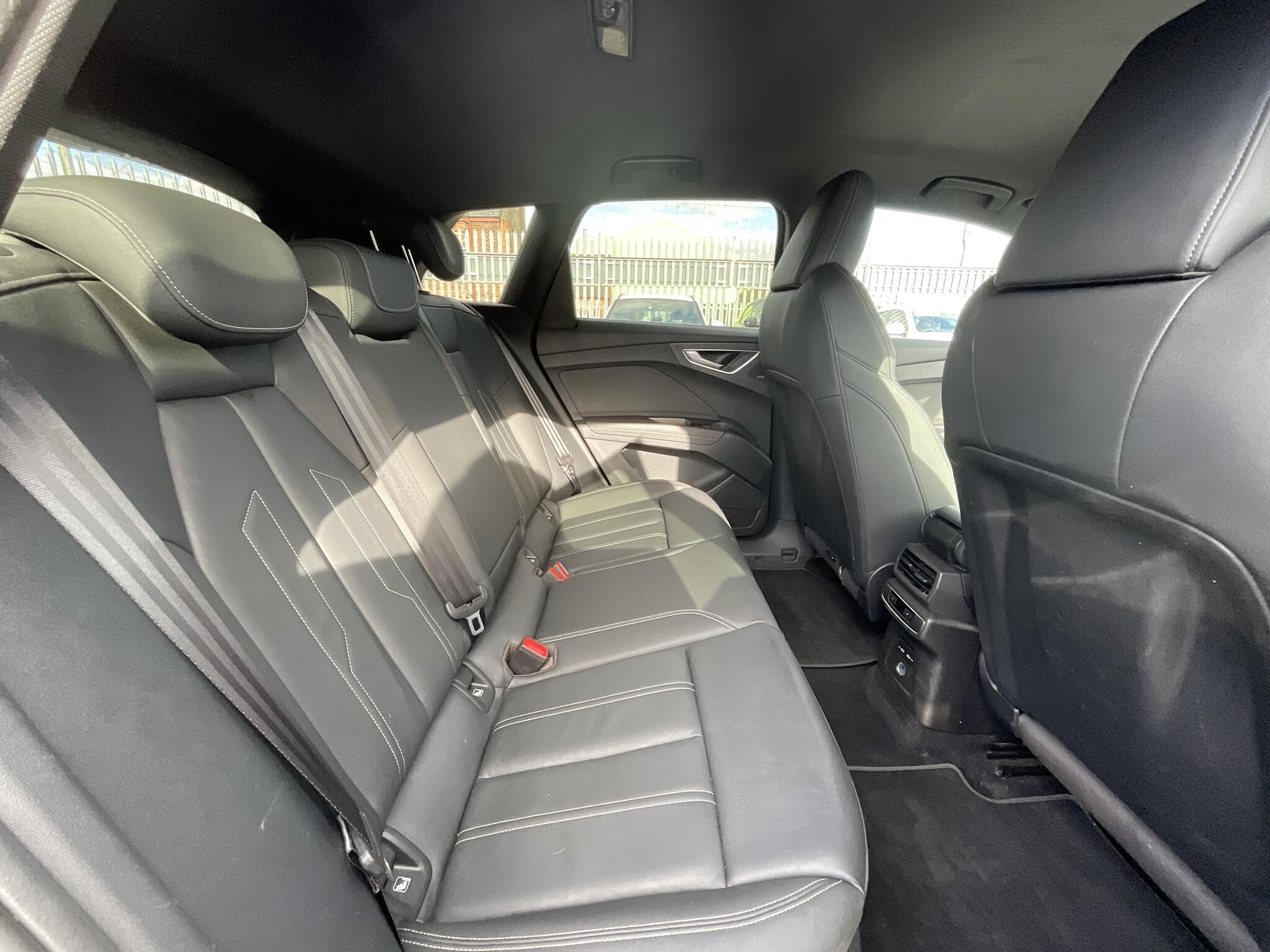 Audi Q4 E-Tron - Image 10