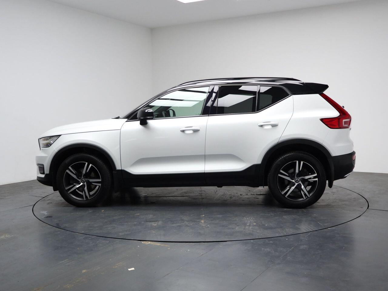 Volvo XC40 - Image 6