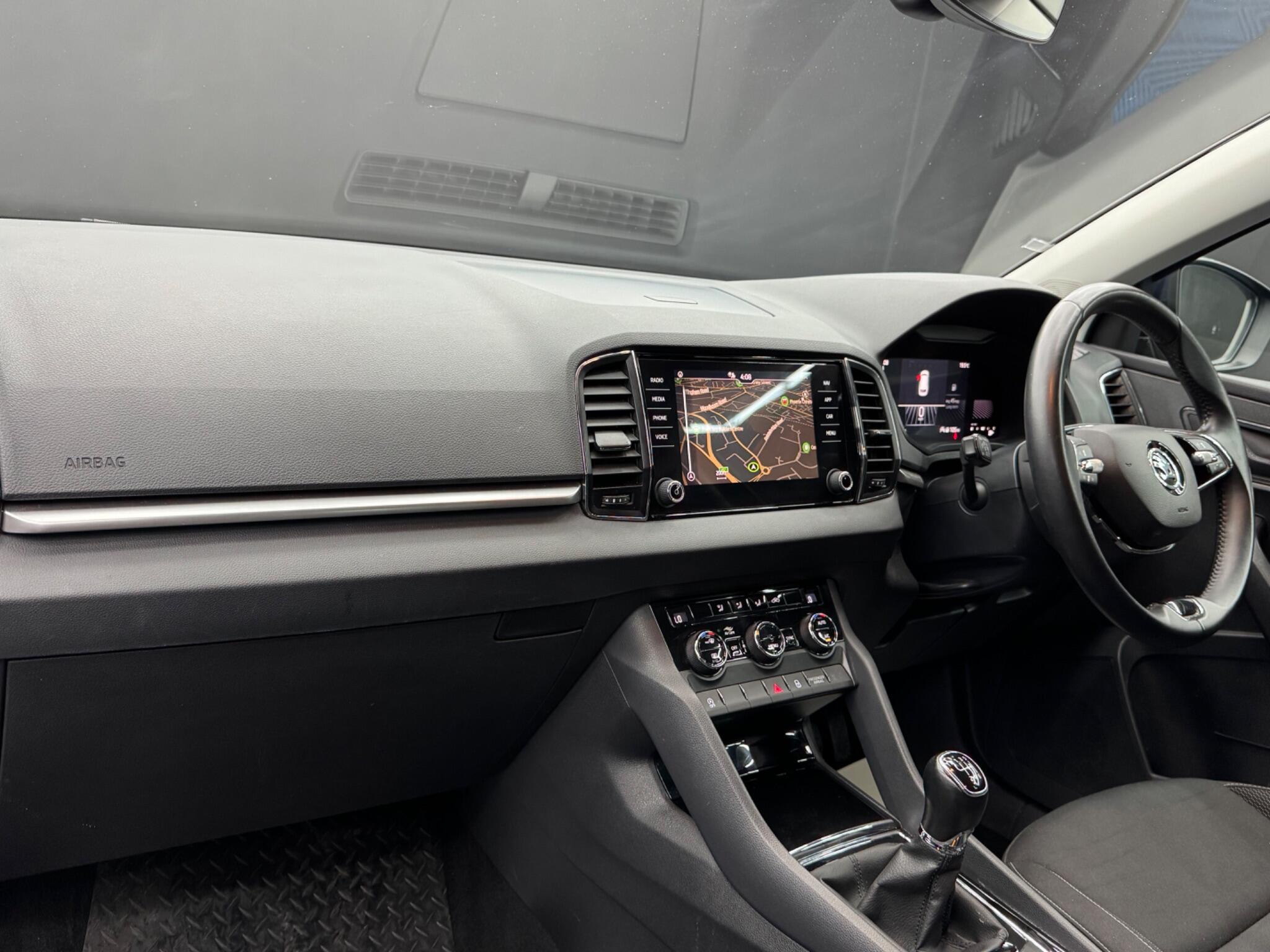 Skoda Karoq - Image 11