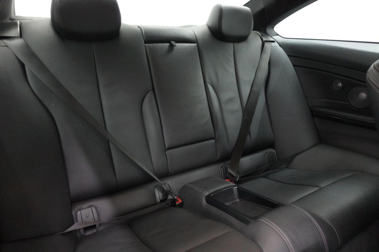 BMW 4 Series - Image 17