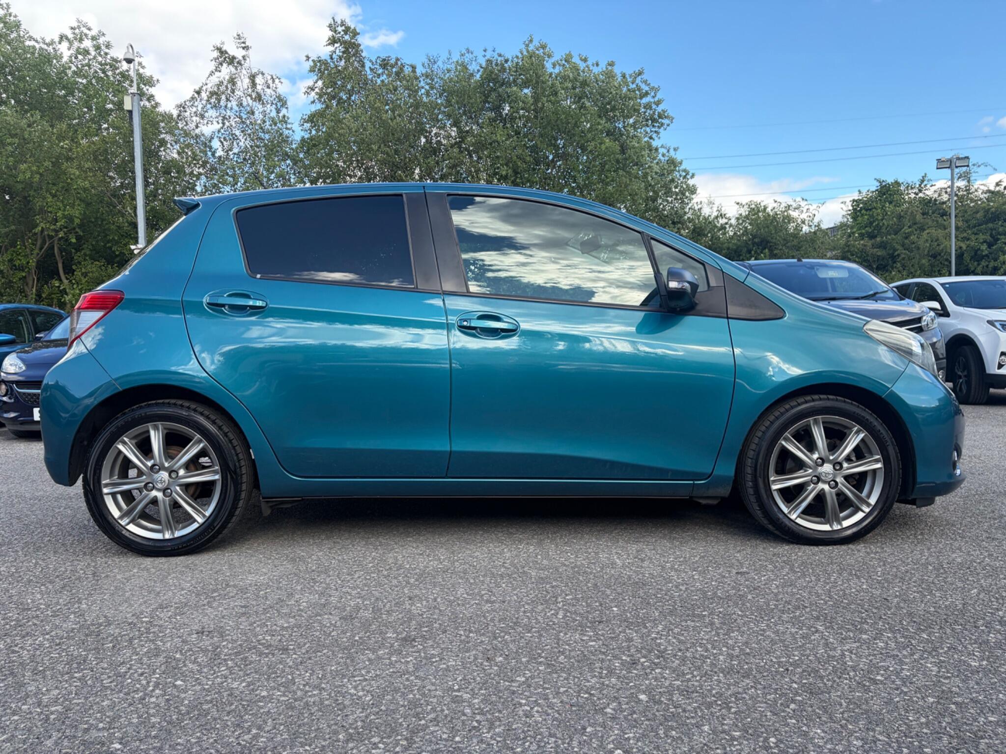 Toyota Yaris - Image 15