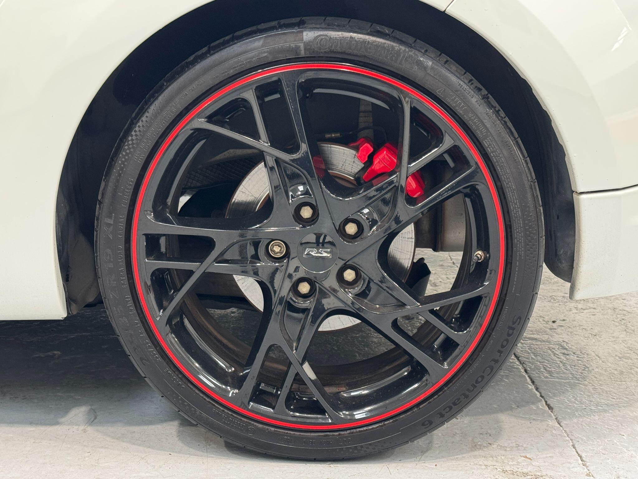 Renault Megane - Image 30