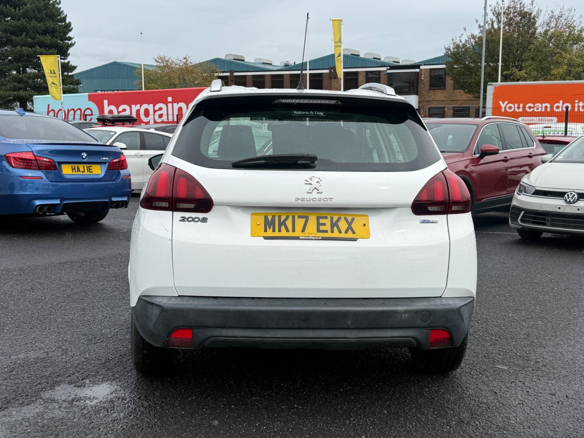 Peugeot 2008 - Image 5