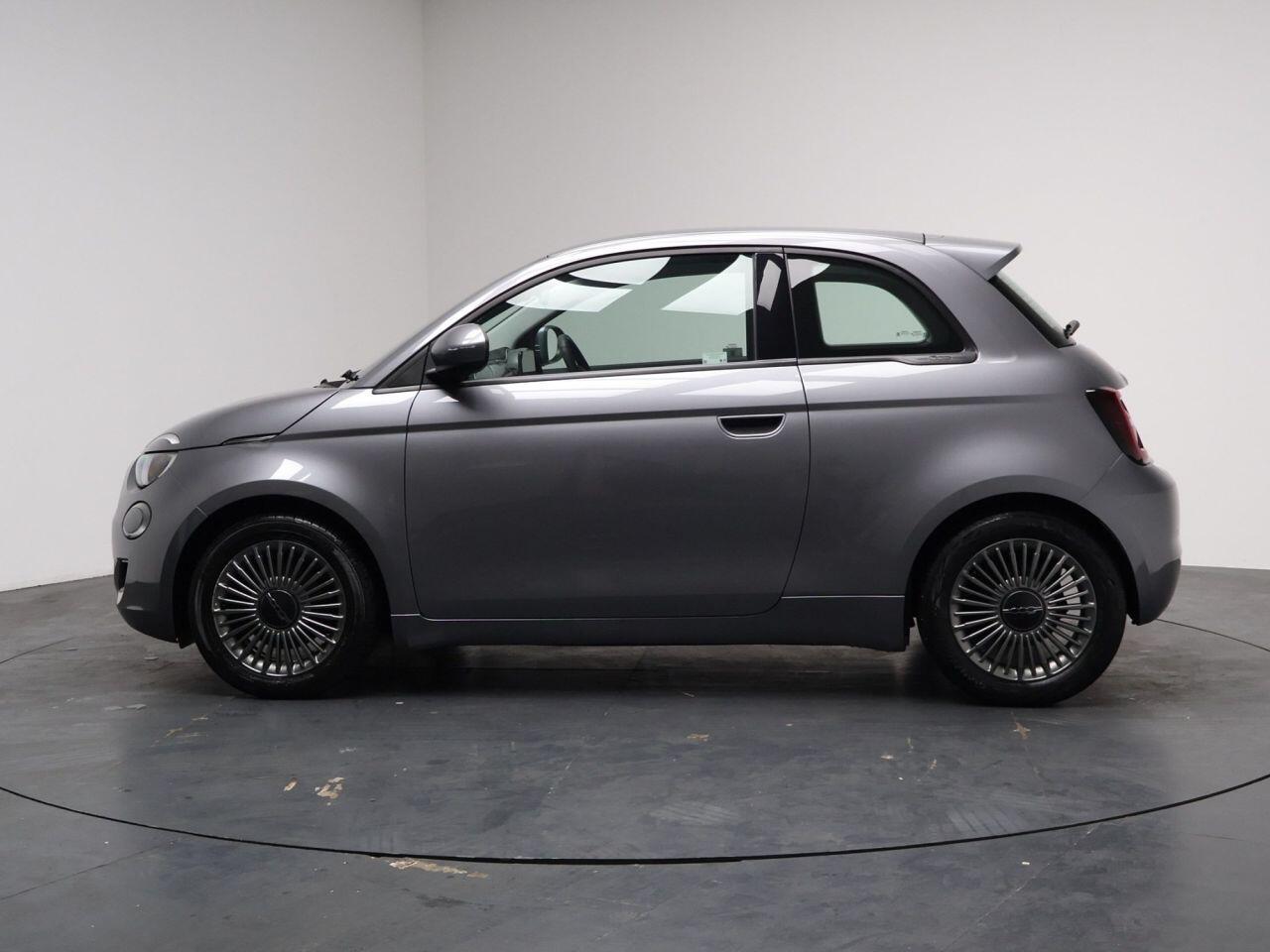 Fiat 500e - Image 10