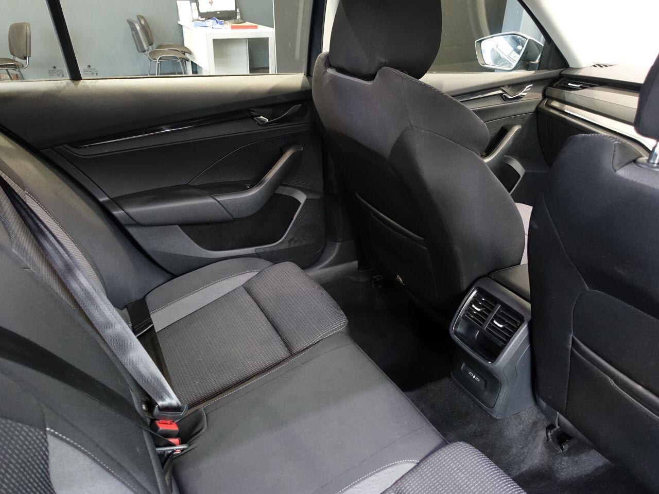 Skoda Octavia - Image 15