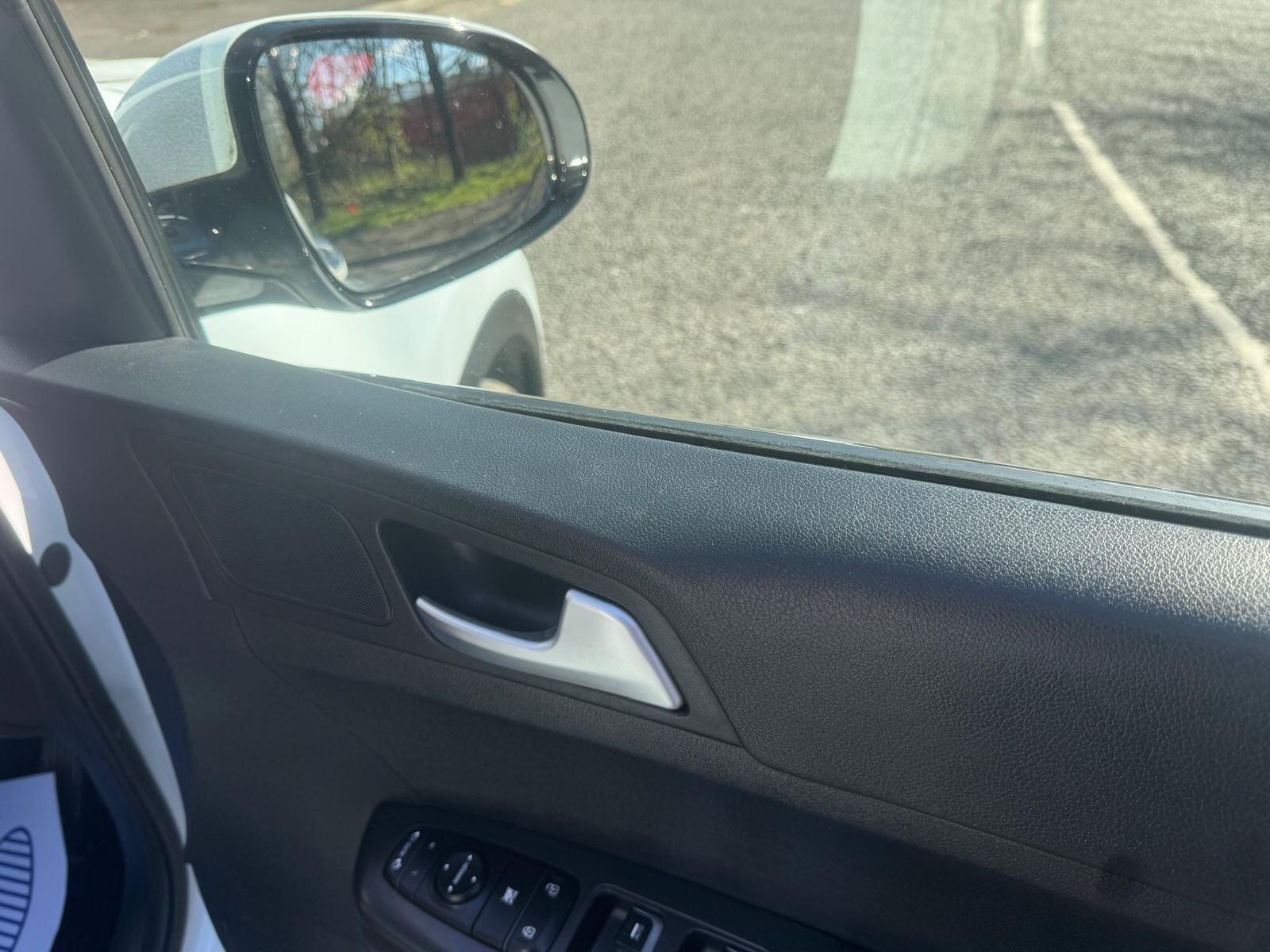 Kia Sportage - Image 37