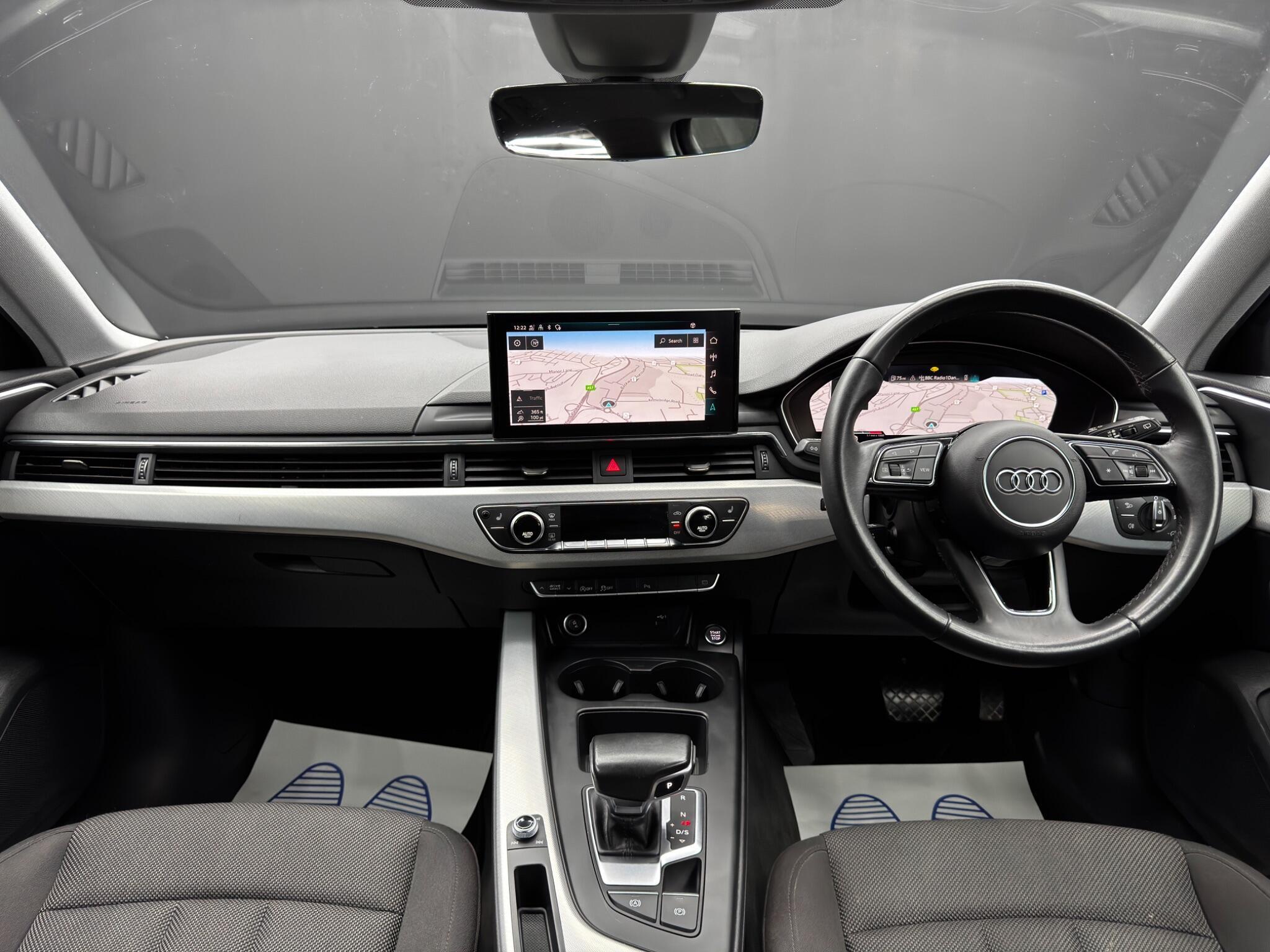 Audi A4 Avant - Image 10