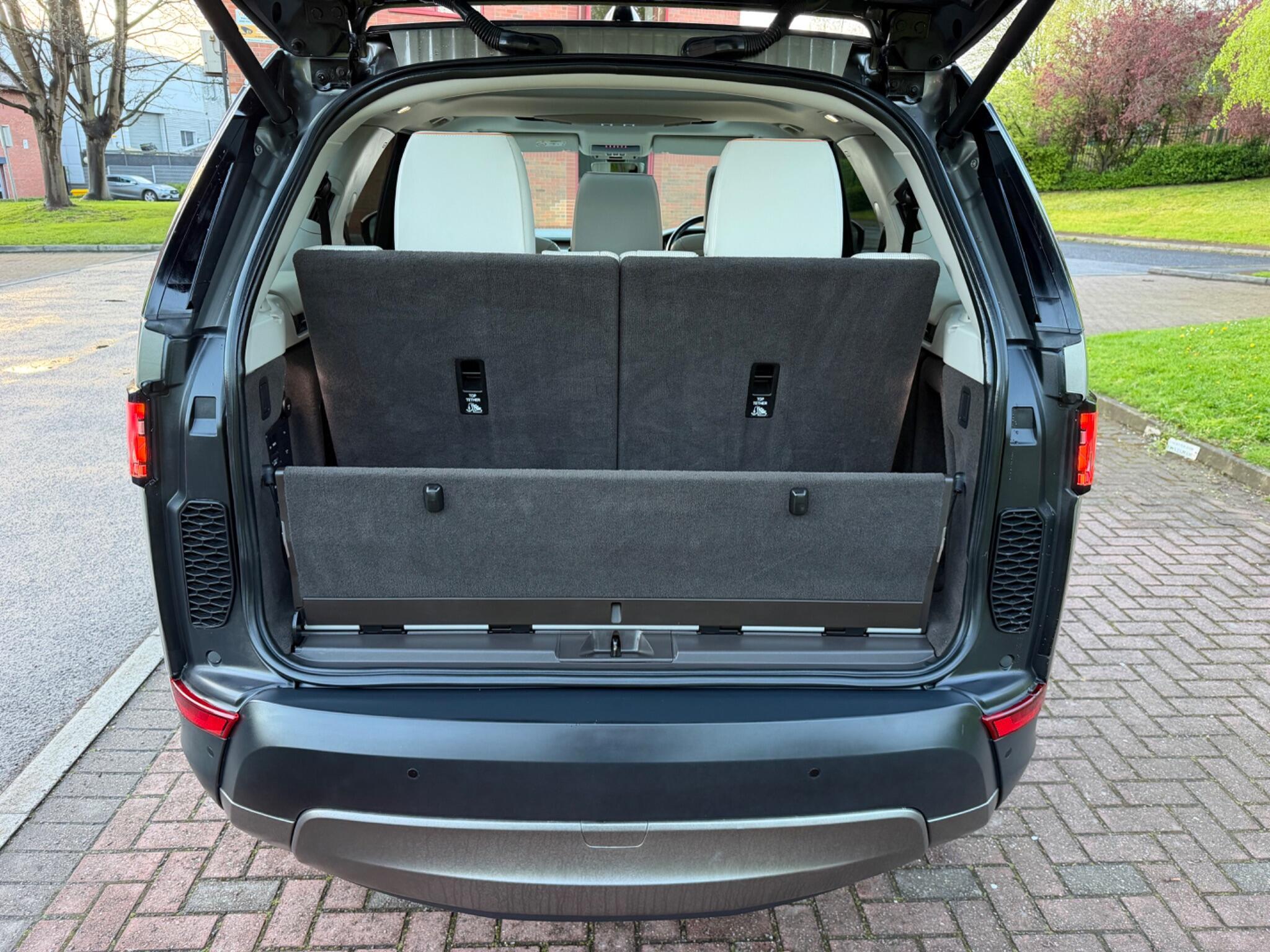 Land Rover Discovery - Image 27