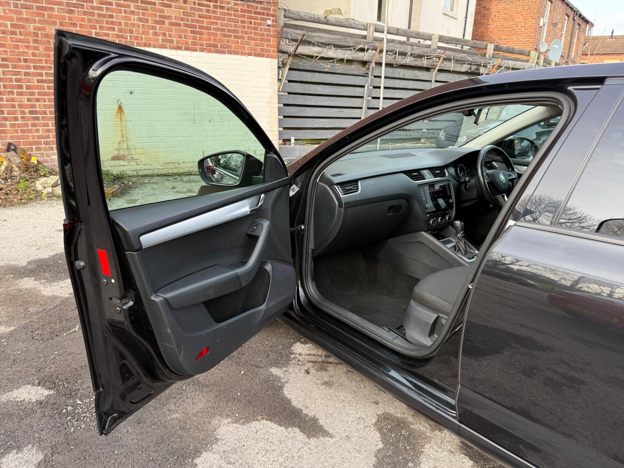 Skoda Octavia - Image 23