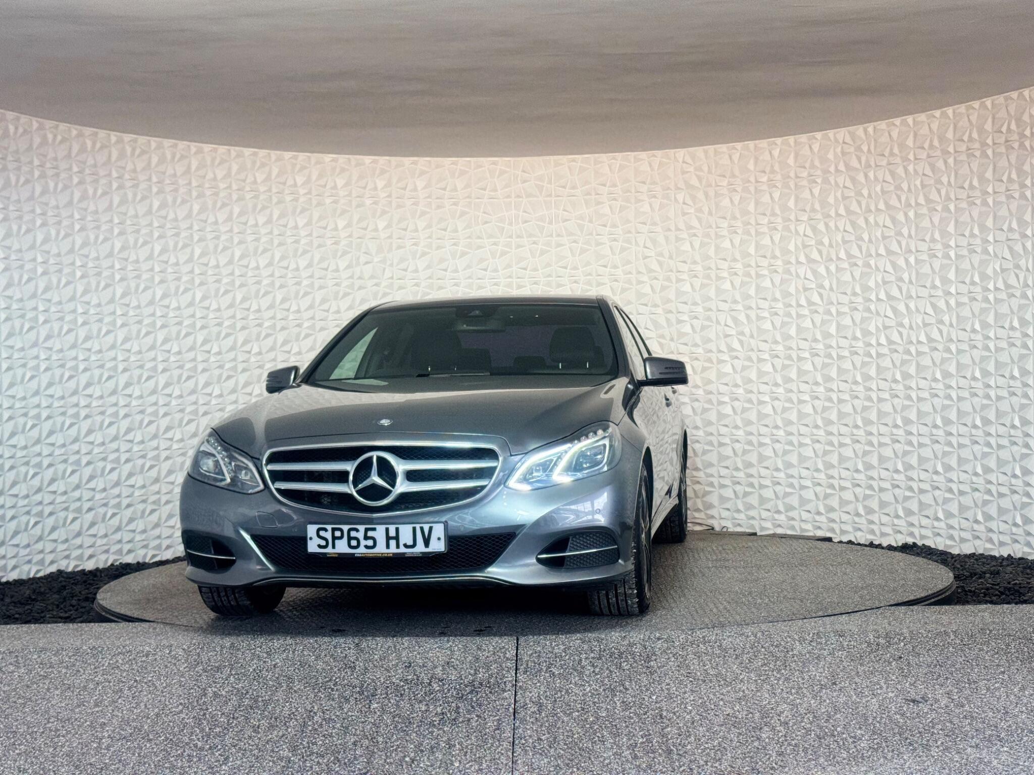 Mercedes E Class - Image 19