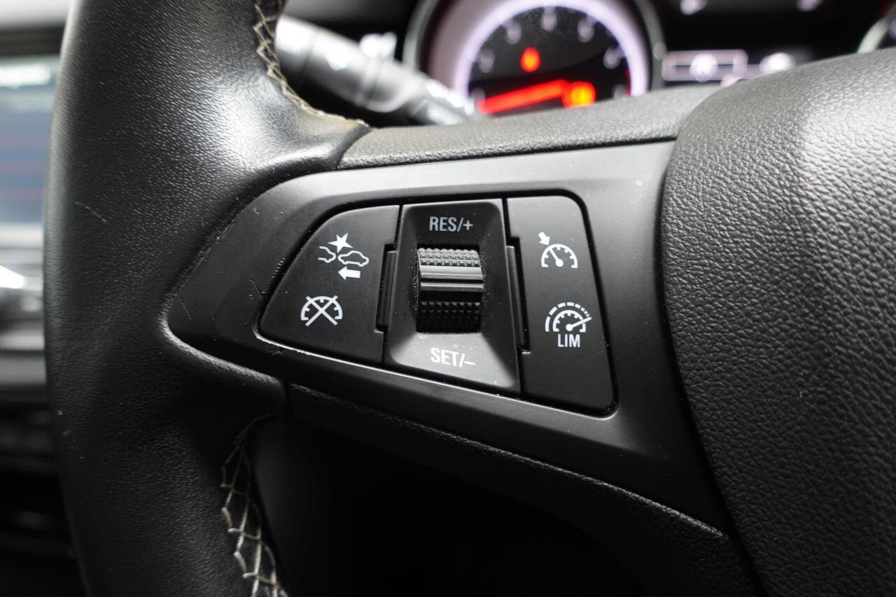 Vauxhall Astra - Image 30