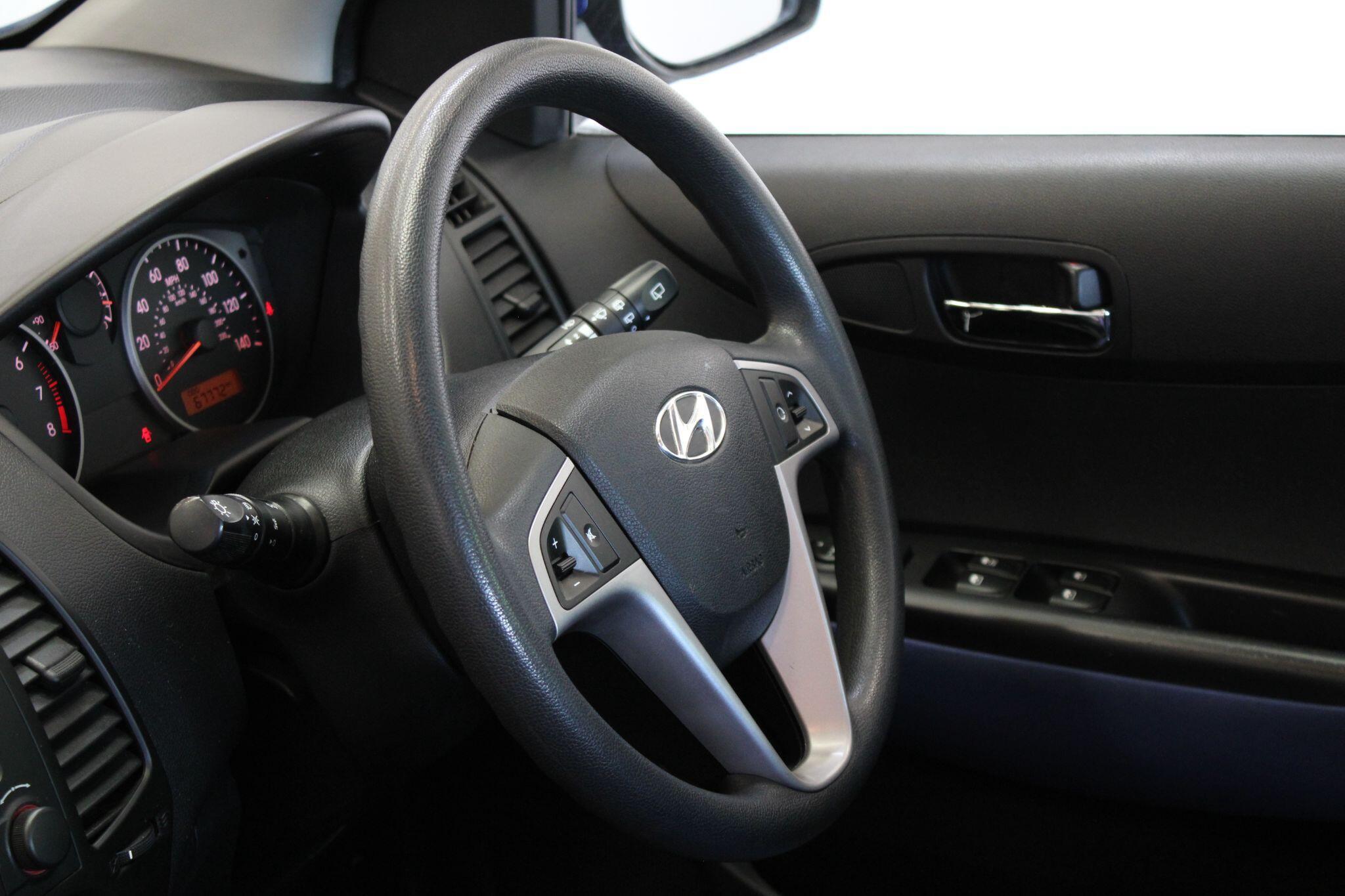Hyundai i20 - Image 33