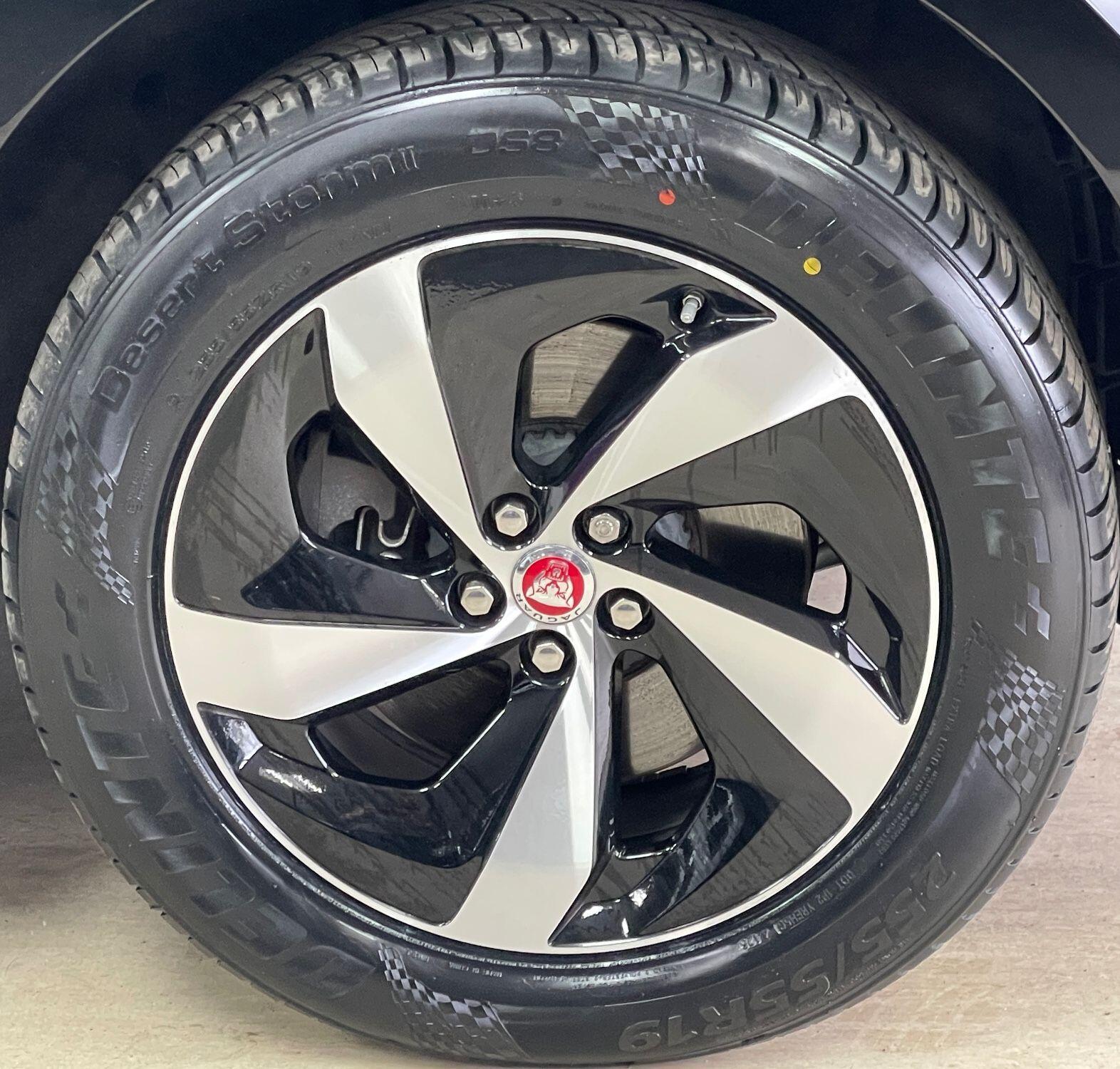 Jaguar F-Pace - Image 17