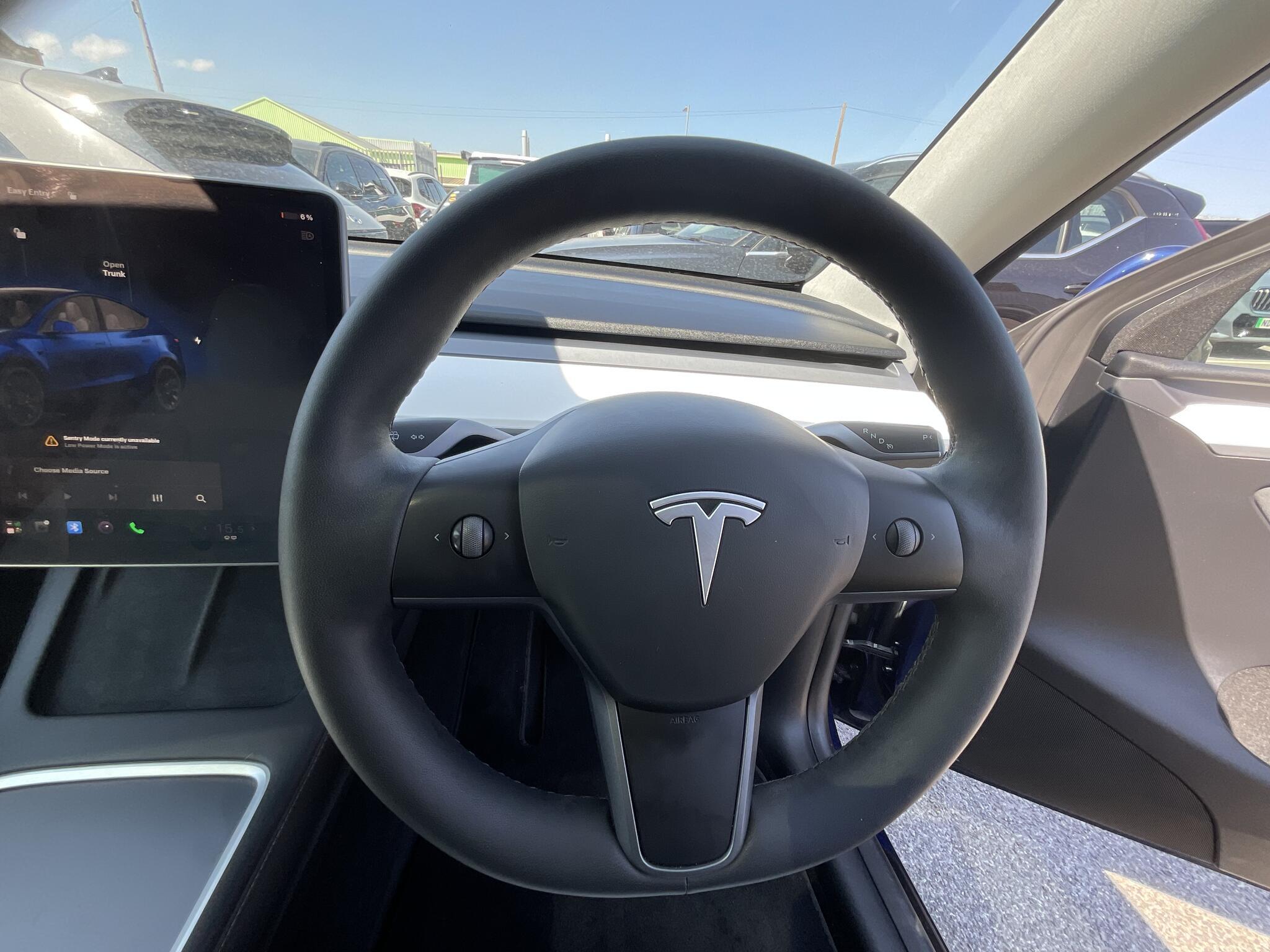 Tesla Model Y - Image 17