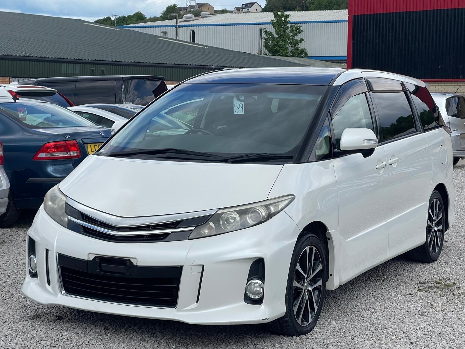 Toyota Estima Aeras G - Image 9