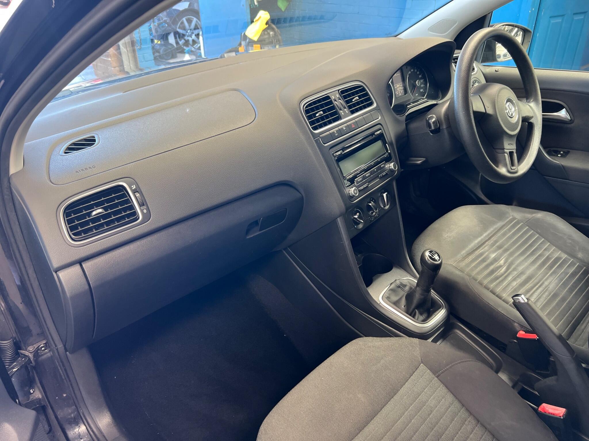 Volkswagen Polo - Image 24