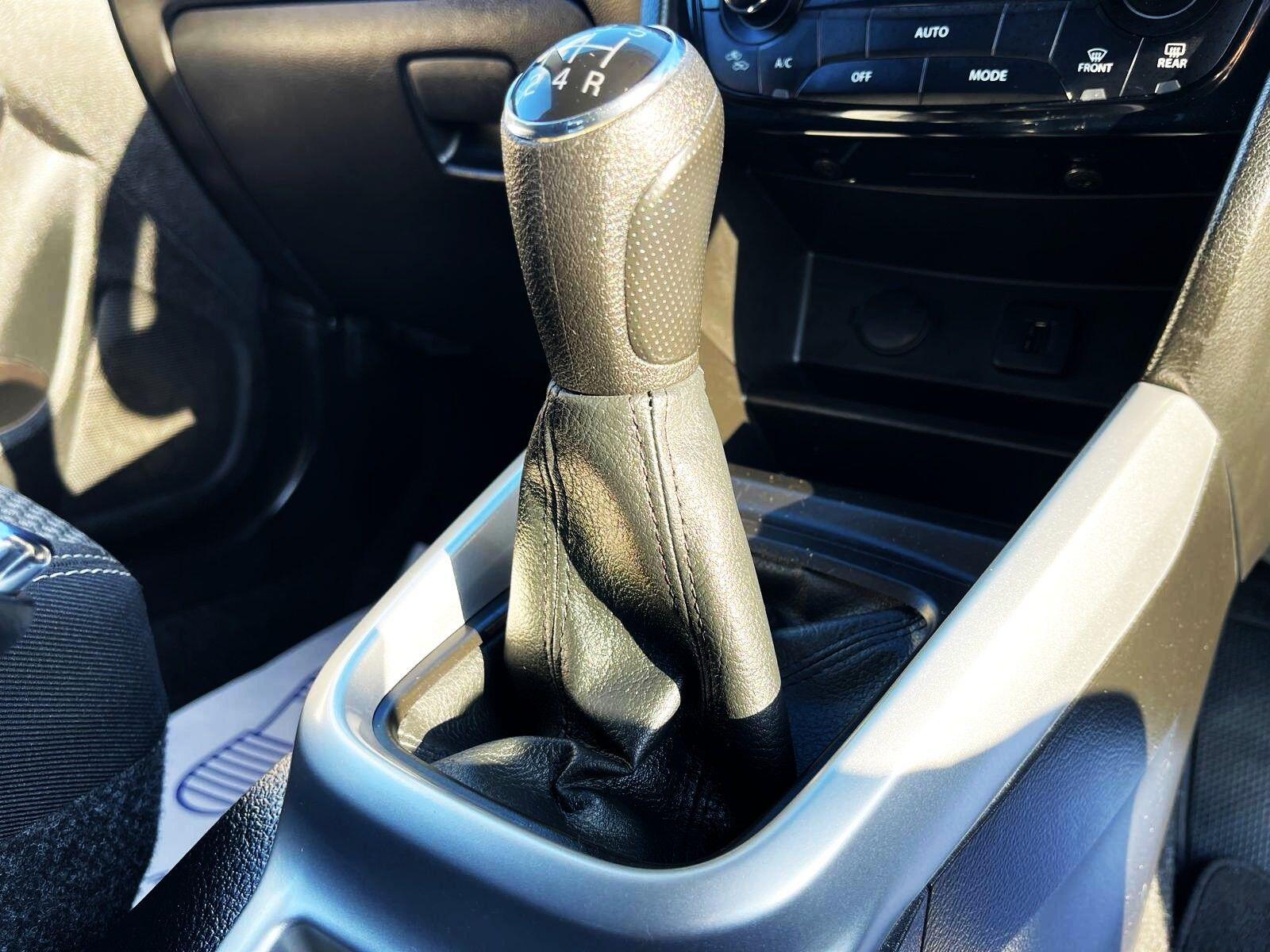 Suzuki Vitara - Image 18