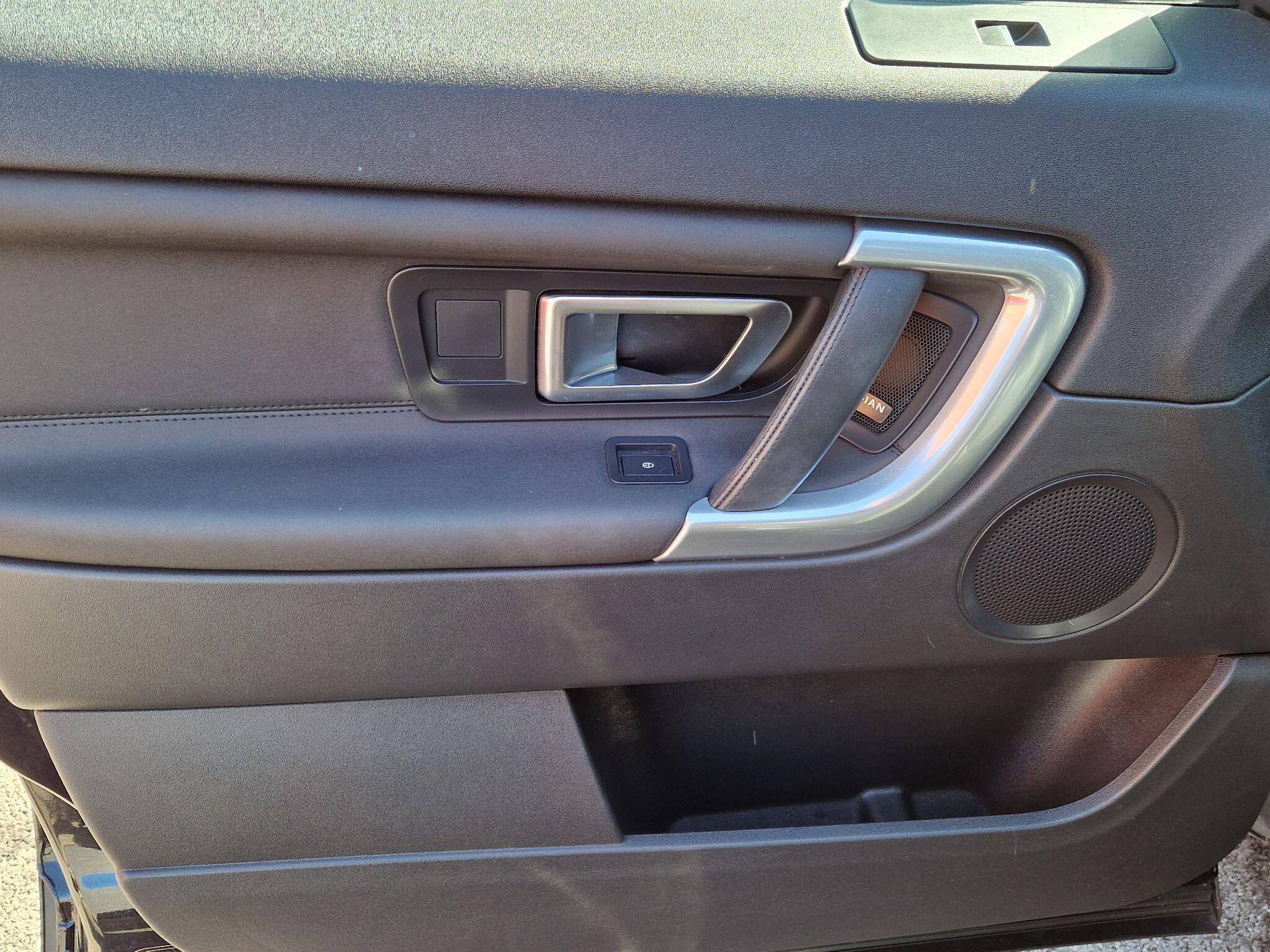 Land Rover DISCOVERY SPORT - Image 40