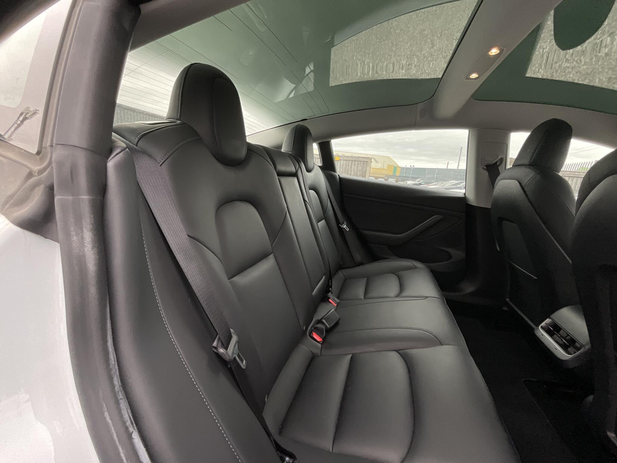 Tesla Model 3 - Image 11