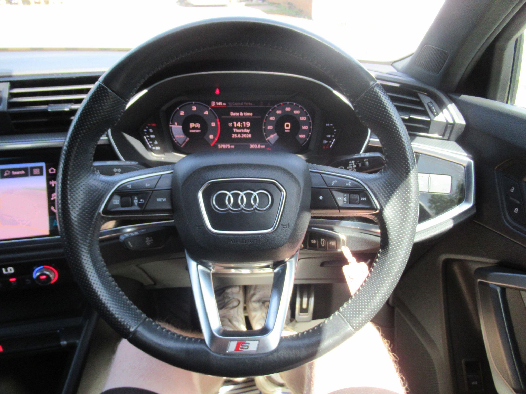 Audi Q3 - Image 20