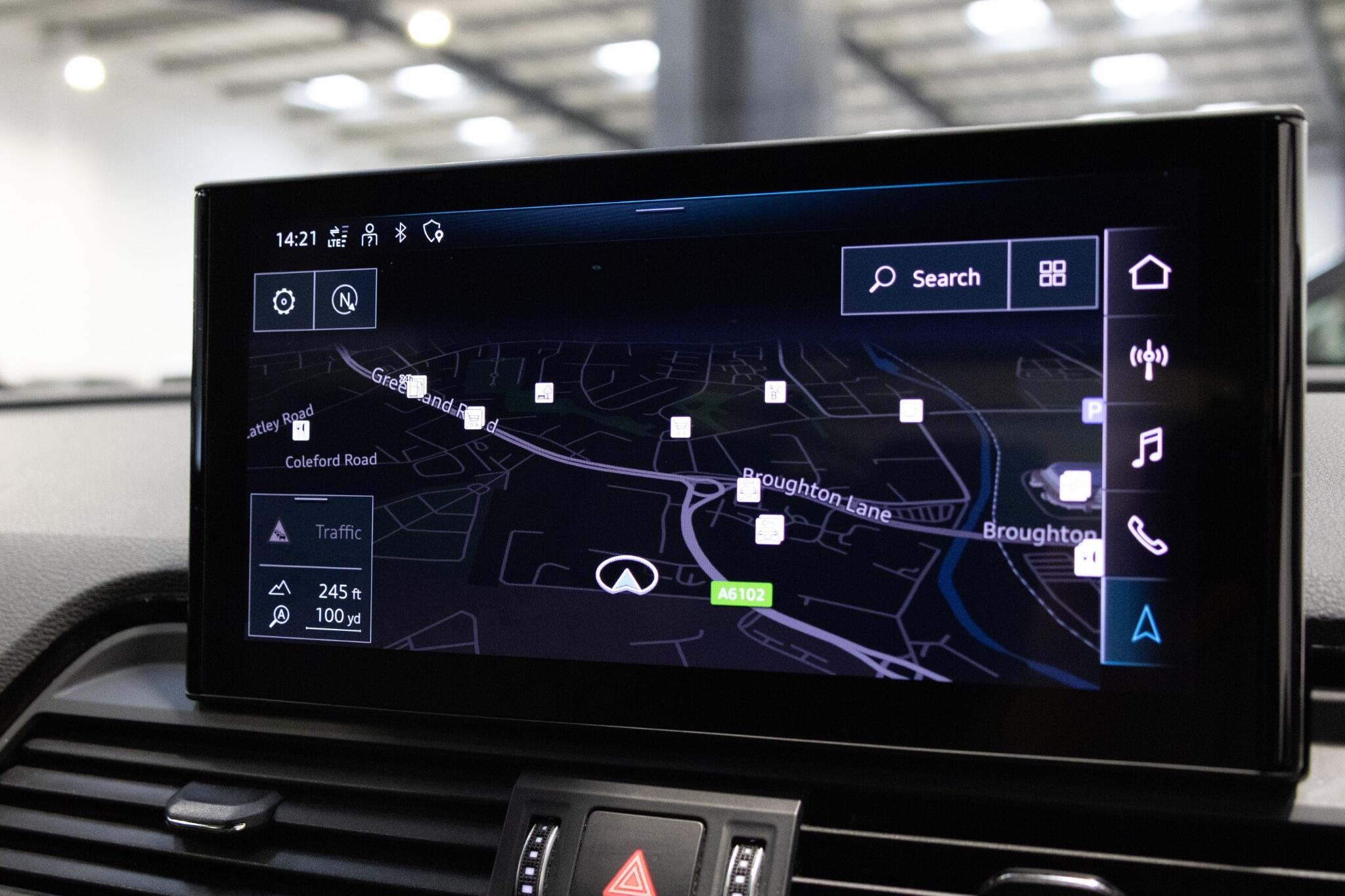 Audi Q5 - Image 18