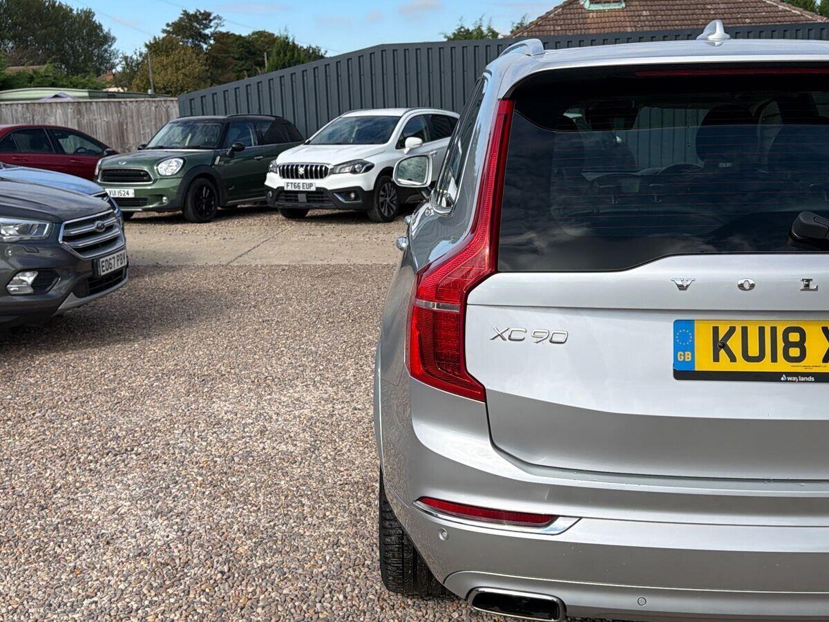 Volvo XC90 - Image 14
