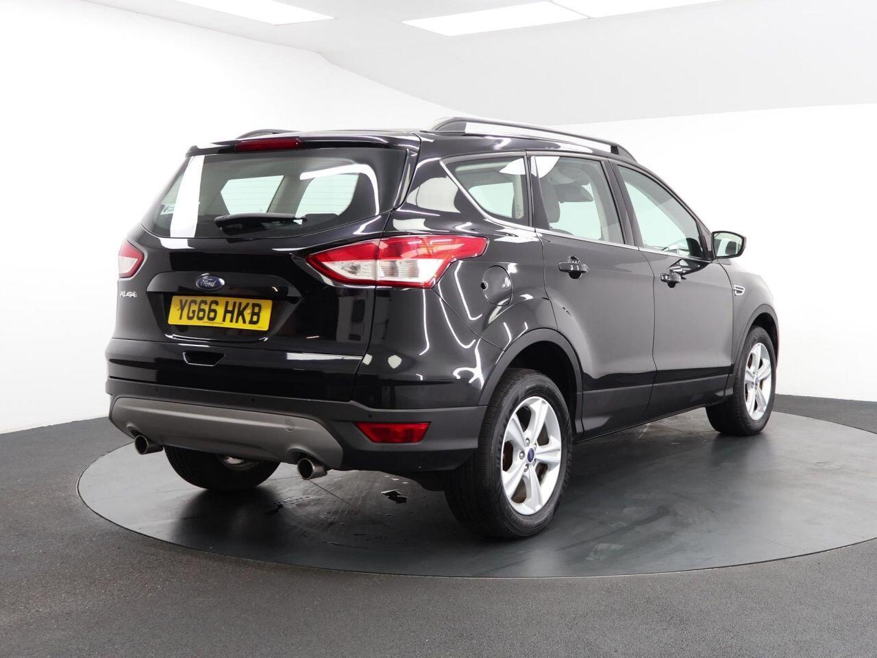 Ford Kuga - Image 12