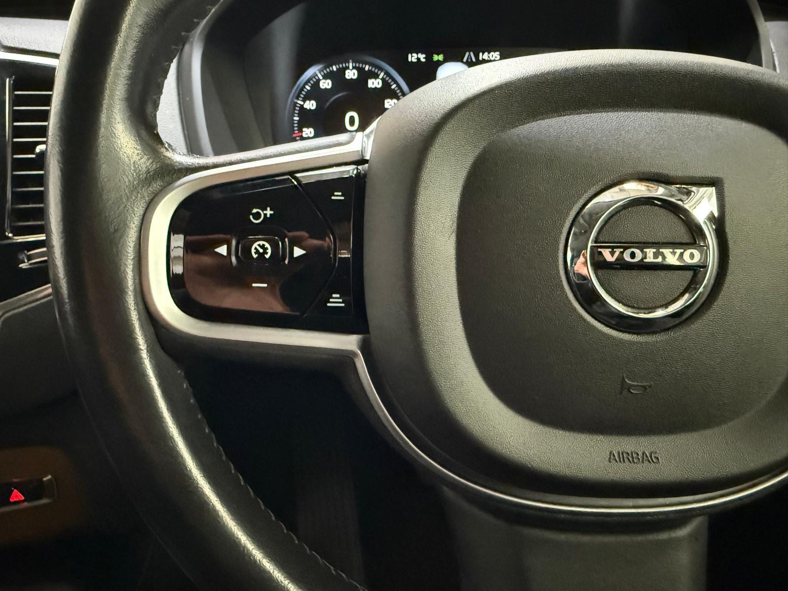 Volvo XC90 - Image 65