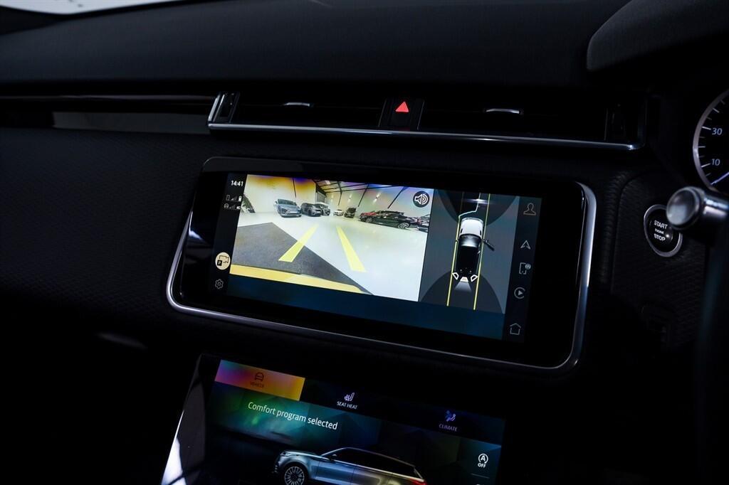 Land Rover Range Rover Velar - Image 25