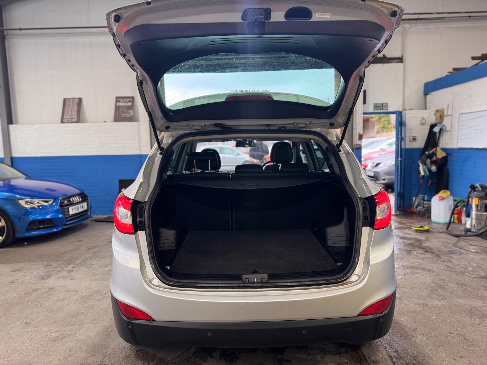 Hyundai ix35 - Image 41