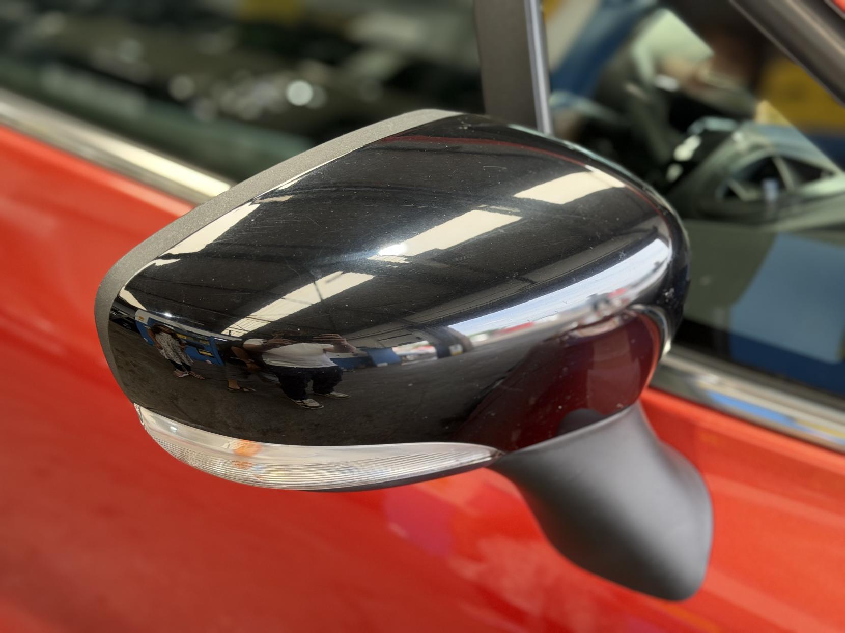 Renault Clio - Image 14