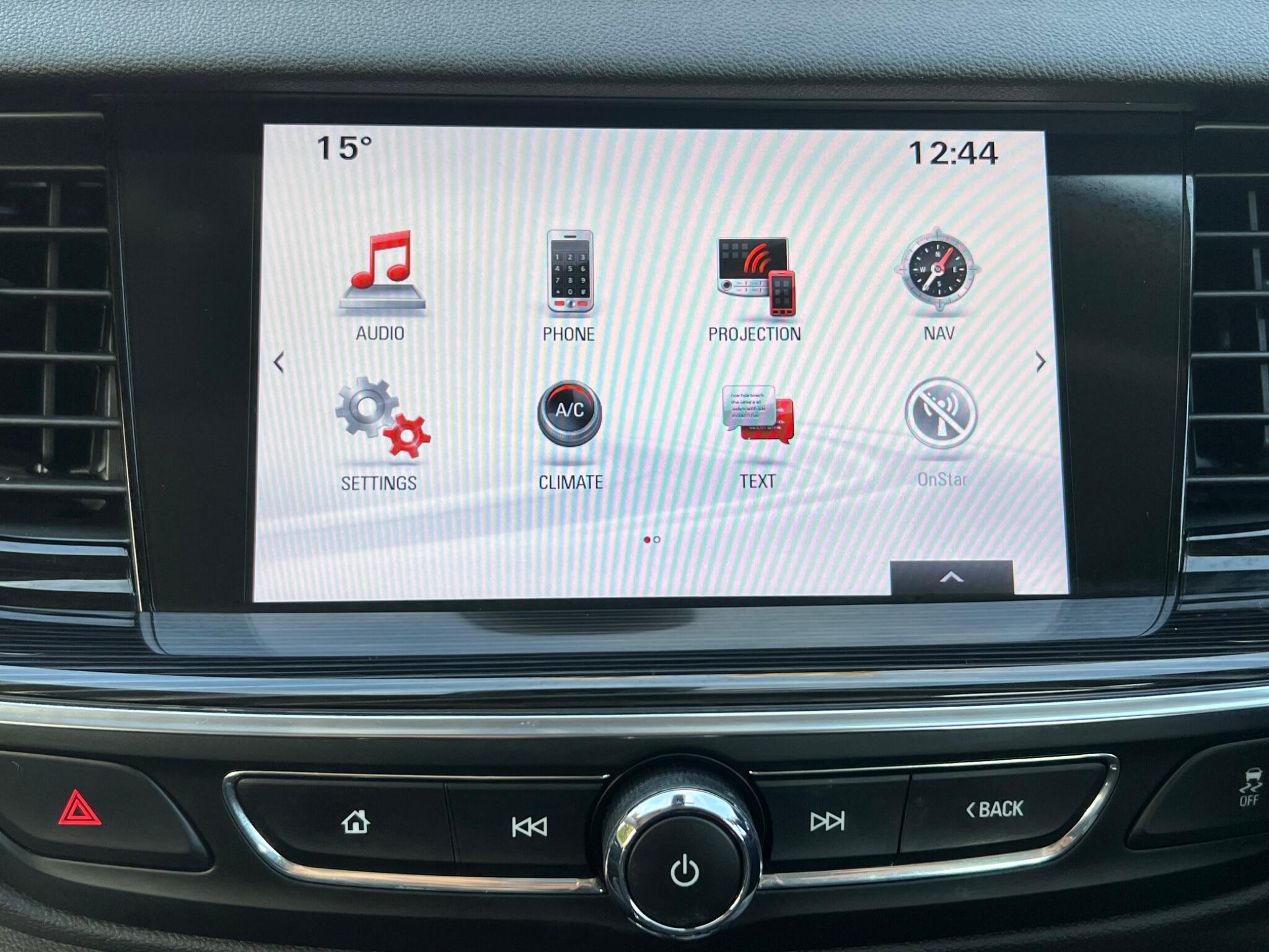 Vauxhall Insignia - Image 18